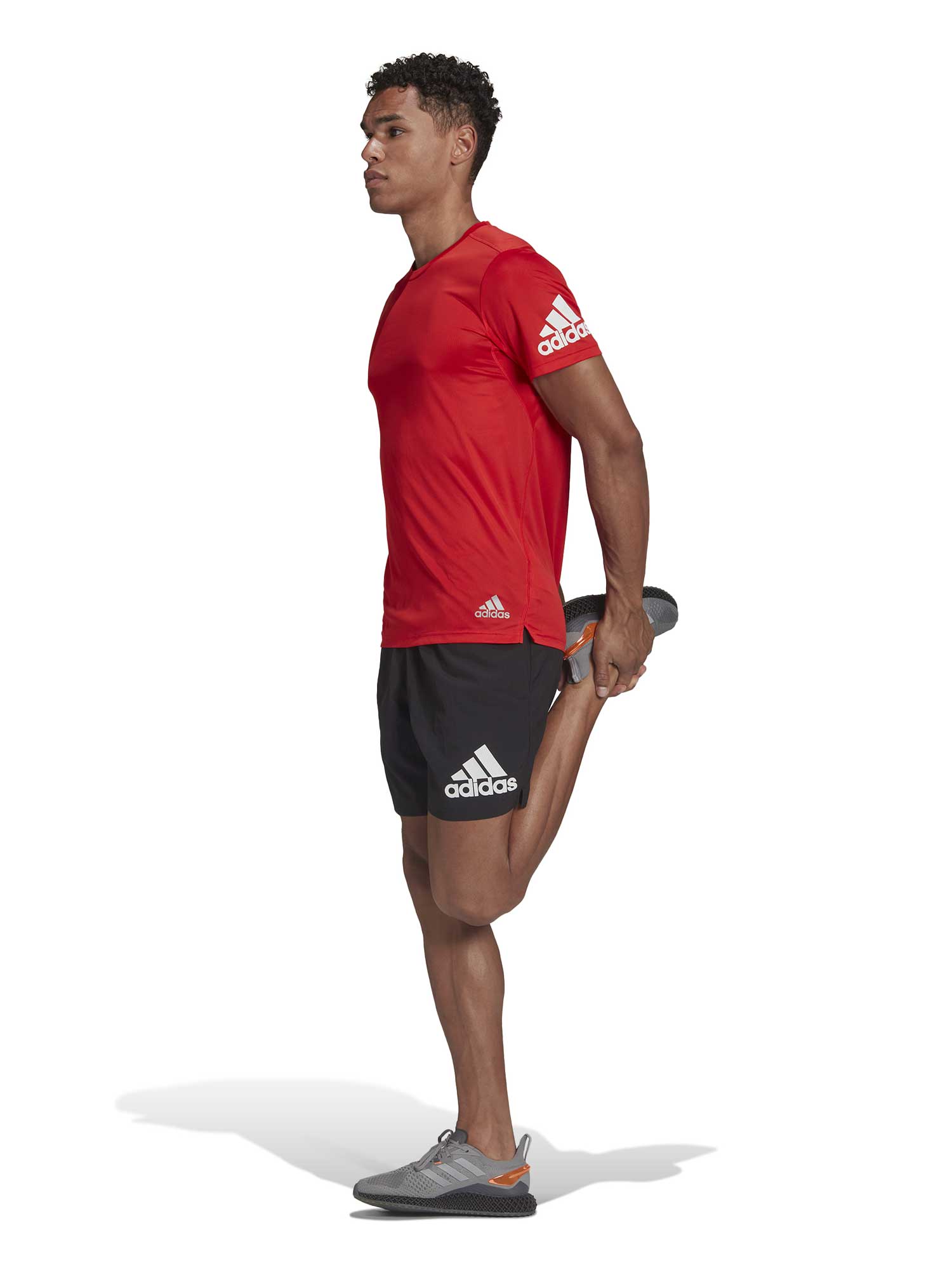 ADIDAS PERFORMANCE Къси панталони Run It