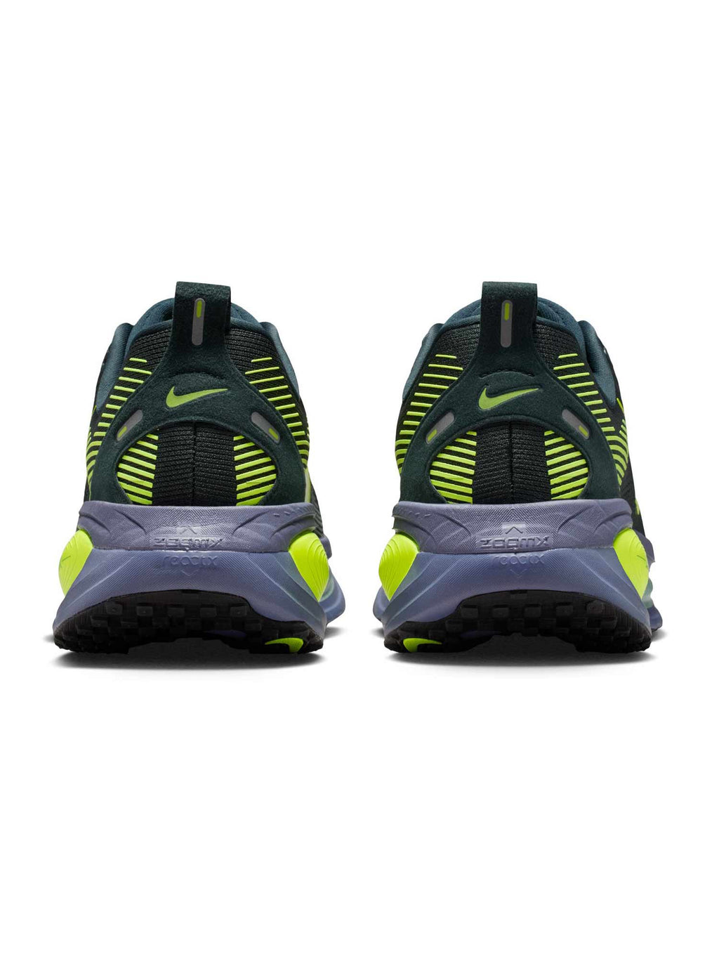 NIKE Обувки VOMERO 18