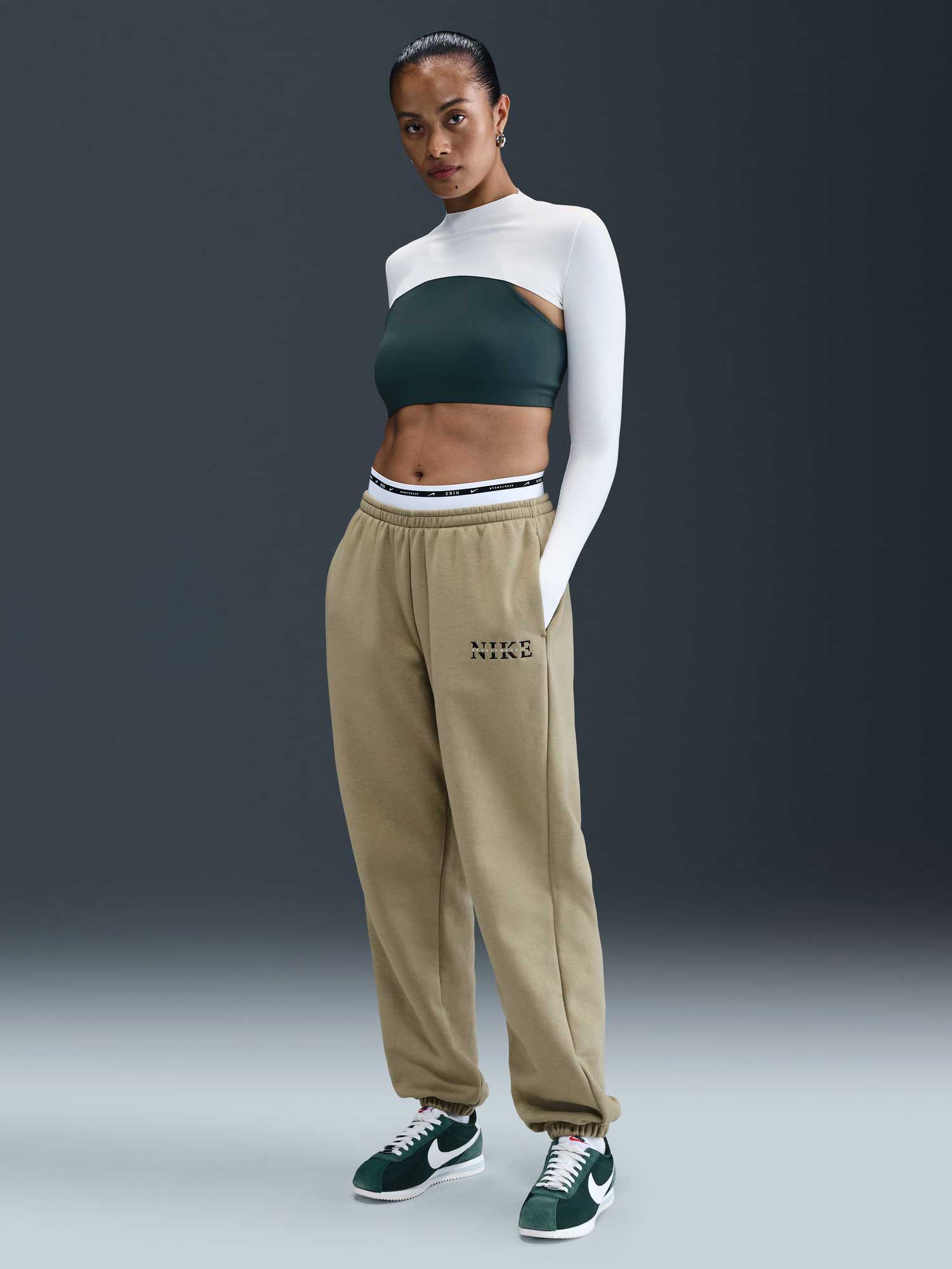 NIKE Спортно долнище W NSW PHNX FLC HR PANT GLS