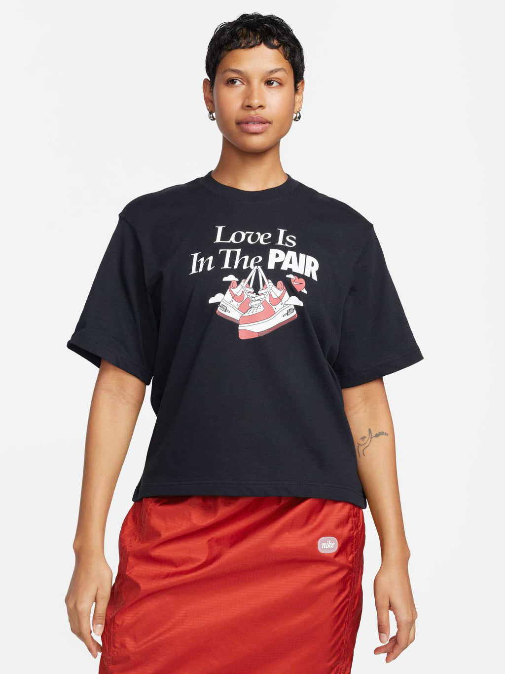NIKE Тениска W NSW TEE OC 1 BOXY VDAY