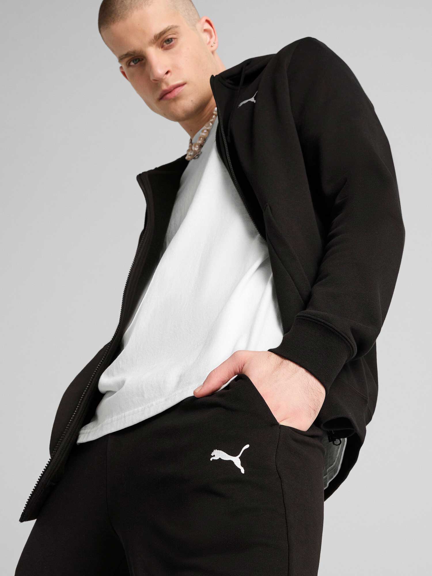 PUMA Спортно долнище ESS Logo Sweatpants TR cl