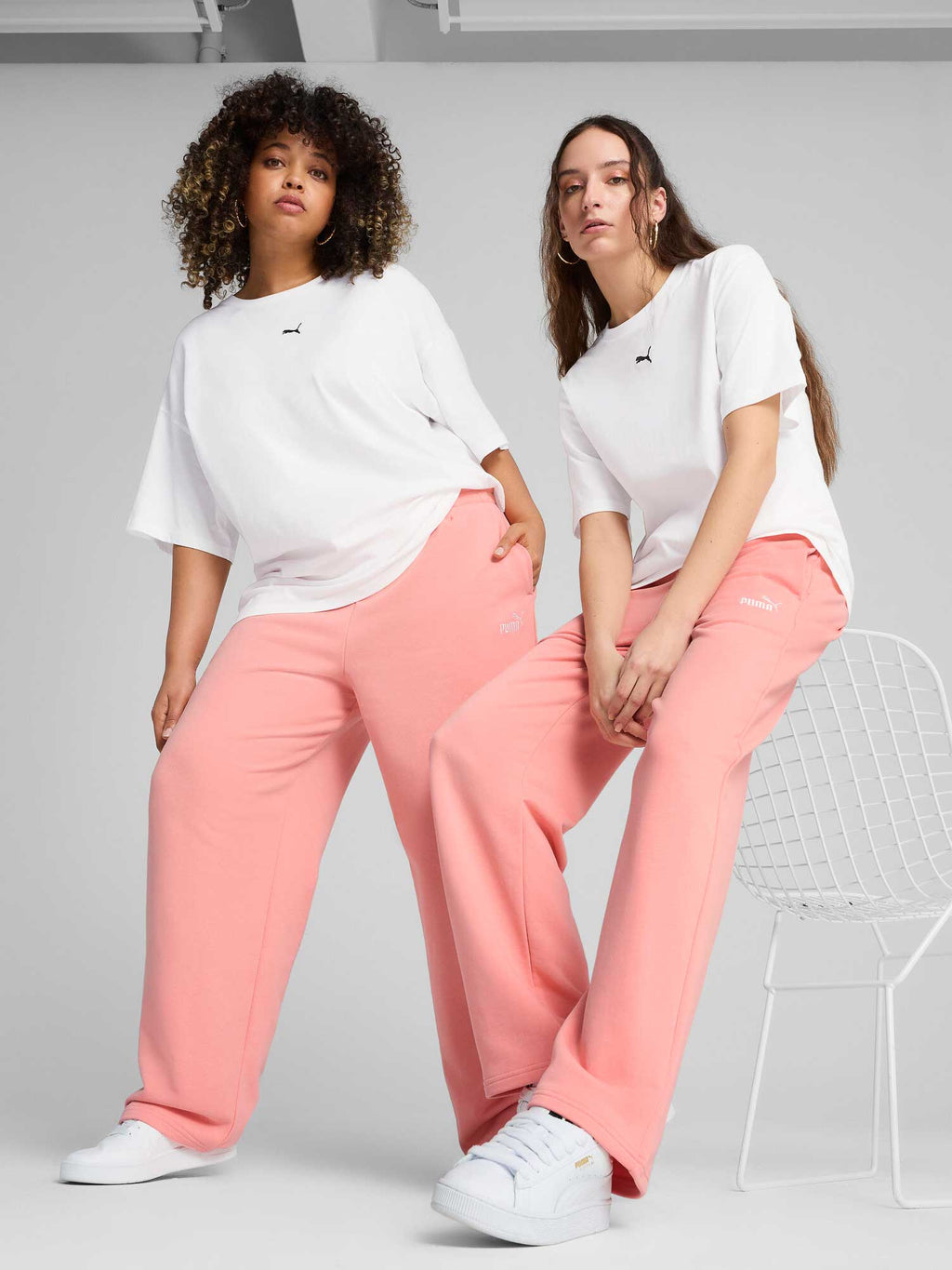 PUMA Спортно долнище ESS Small No. 1 Logo