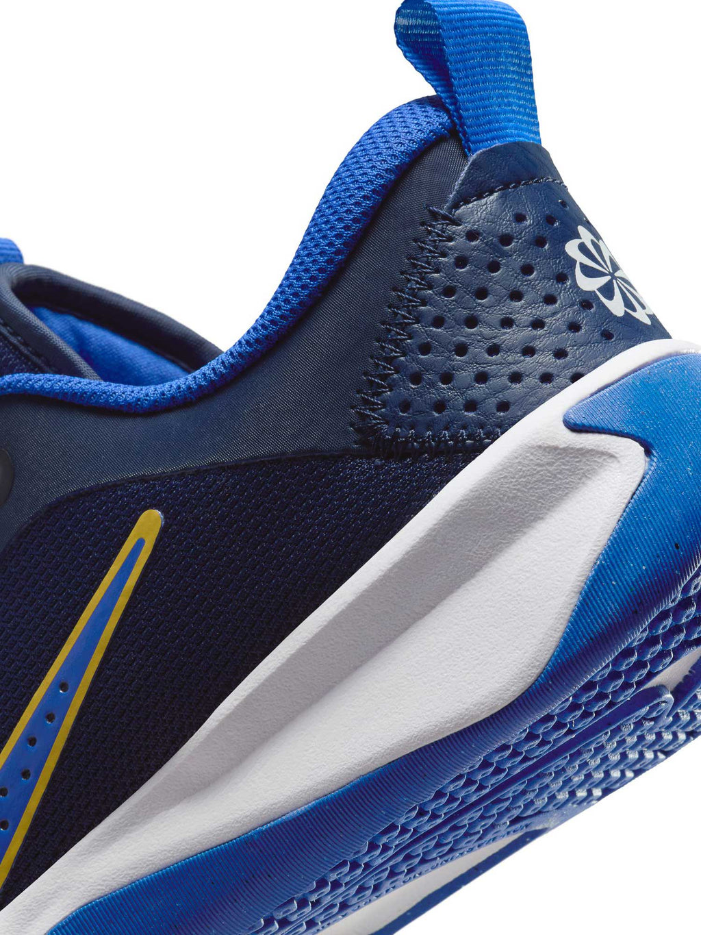NIKE Обувки OMNI MULTI-COURT GS