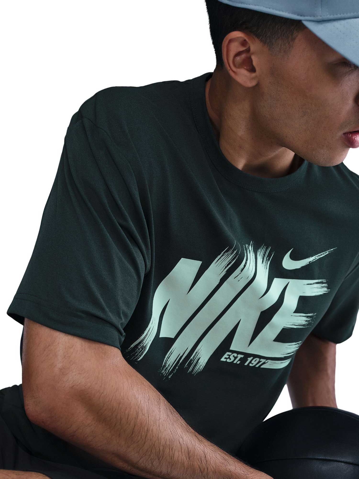 NIKE Тениска M NK DF UV HYVERSE SS GFX