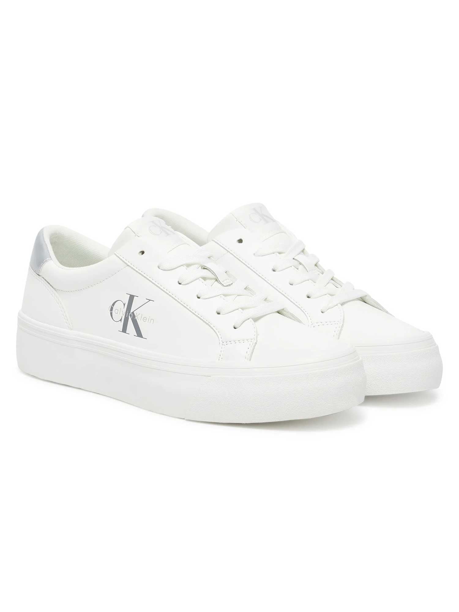 Calvin Klein Jeans Обувки VULC FLATF LTH SILVER LOGO TAG