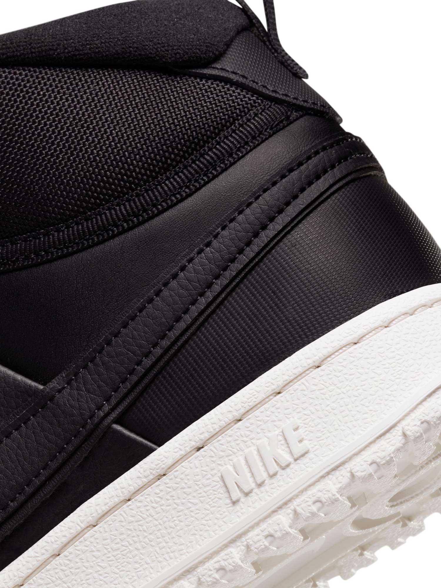 NIKE Обувки COURT VISION MID WNTR