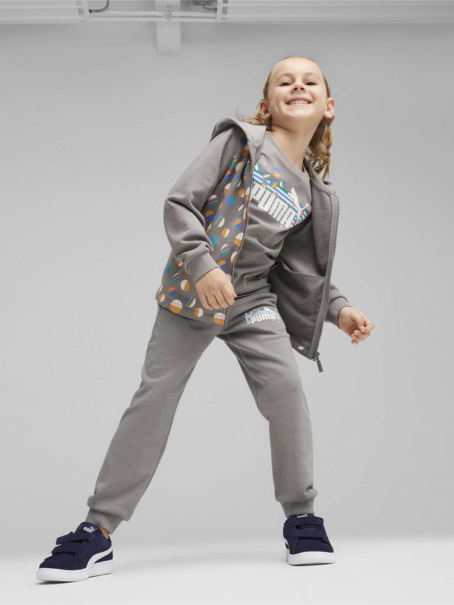 PUMA Суитшърт ESS+ SUMMER CAMP Full-Zip Hoodie TR