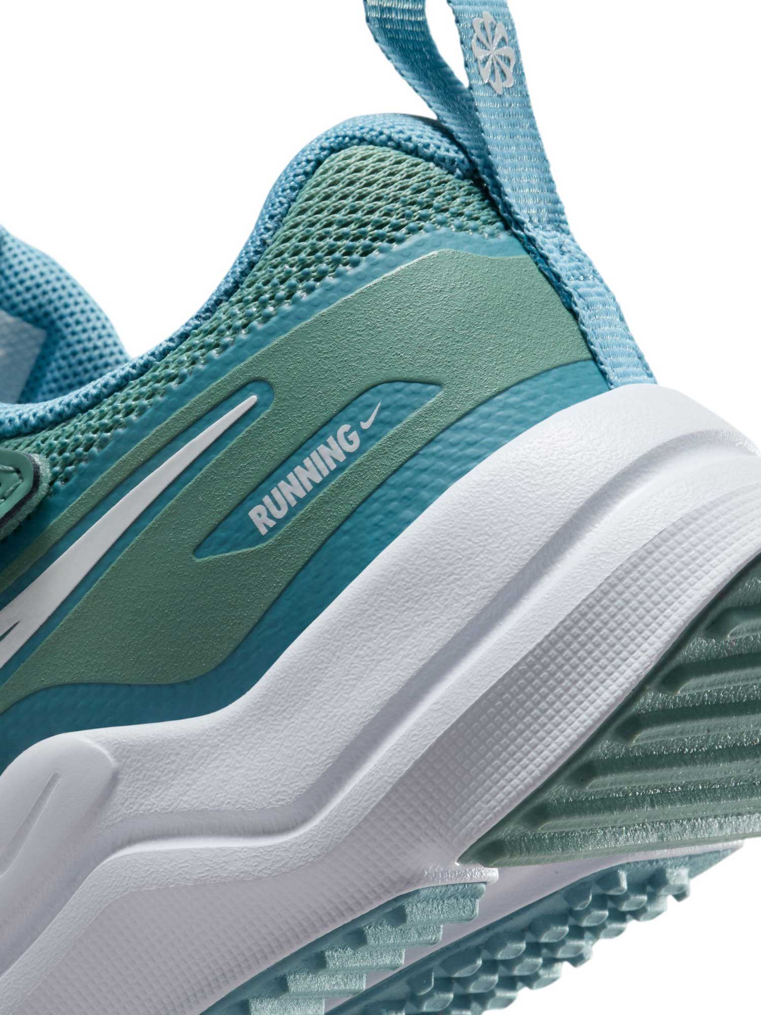 NIKE Обувки COSMIC RUNNER PSV