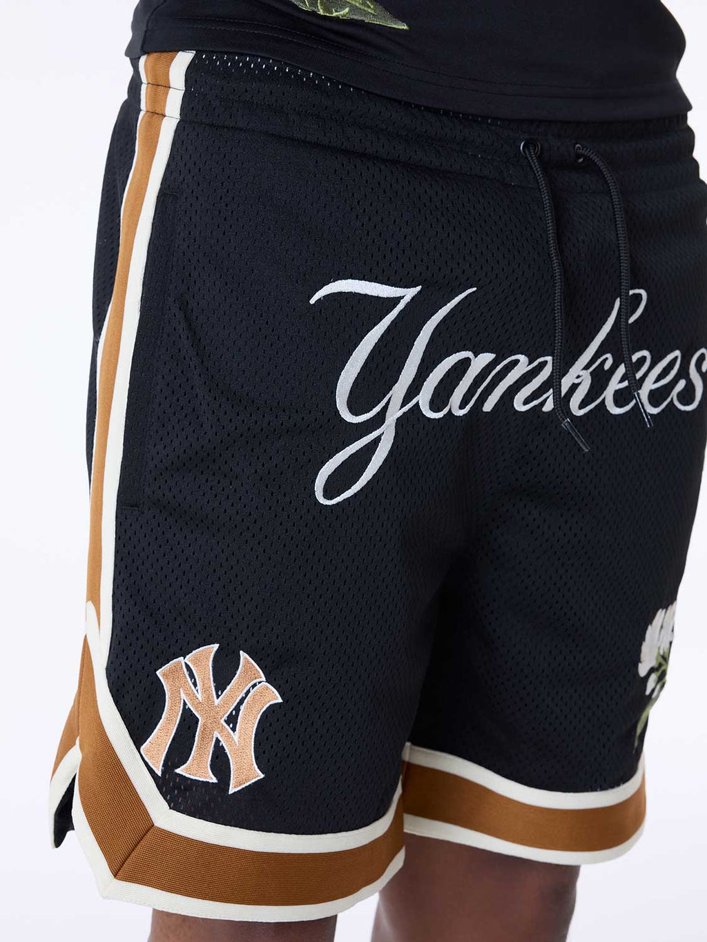 NEW ERA Къси панталони MLB FLORAL MESH SHORT NEYYAN