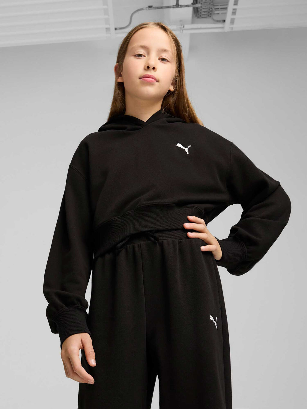 PUMA Суитшърт WARDROBE ESS Short Length Hoodie TR G