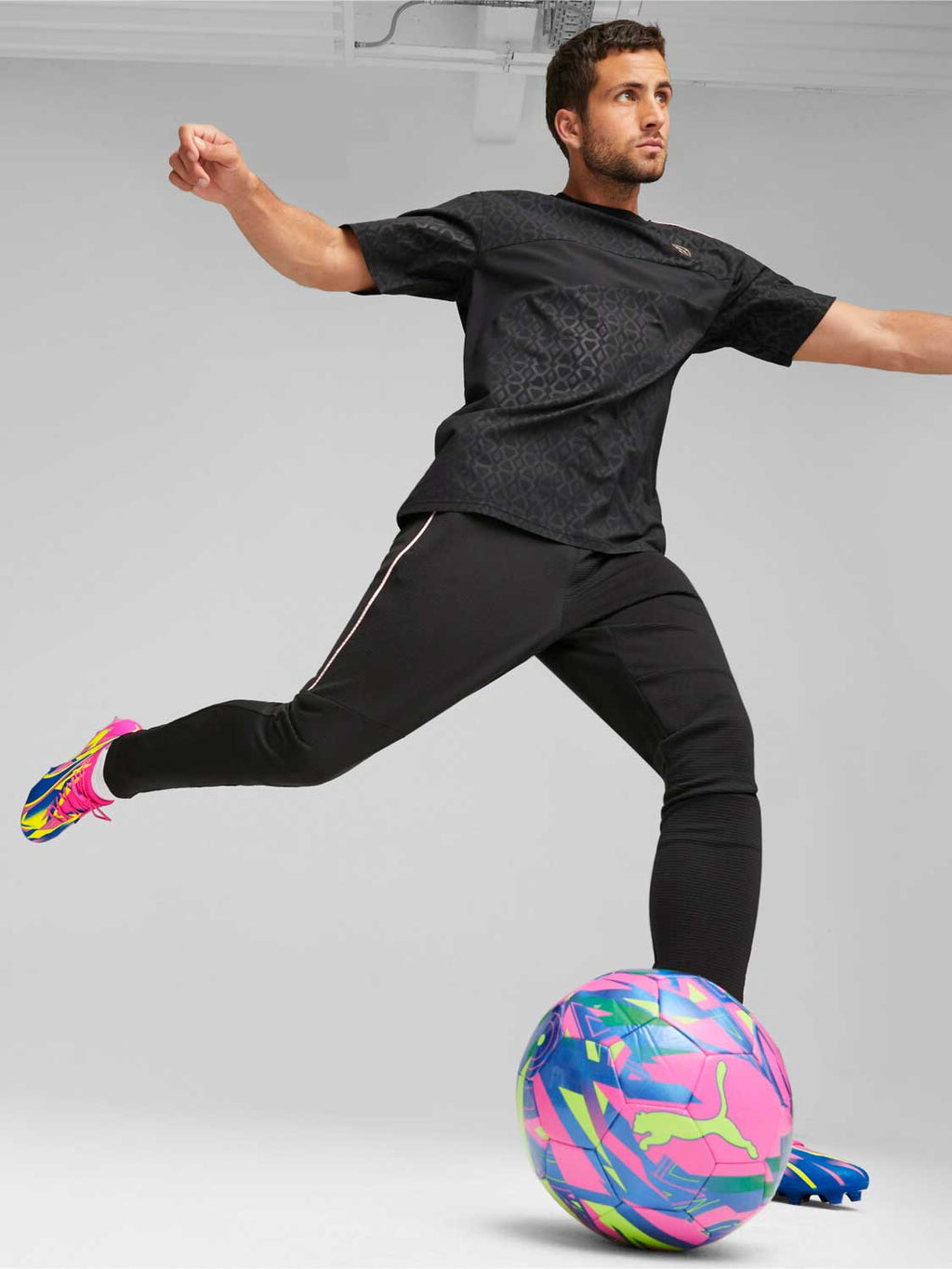 PUMA Обувки ULTRA ULTIMATE ENERGY FG/AG