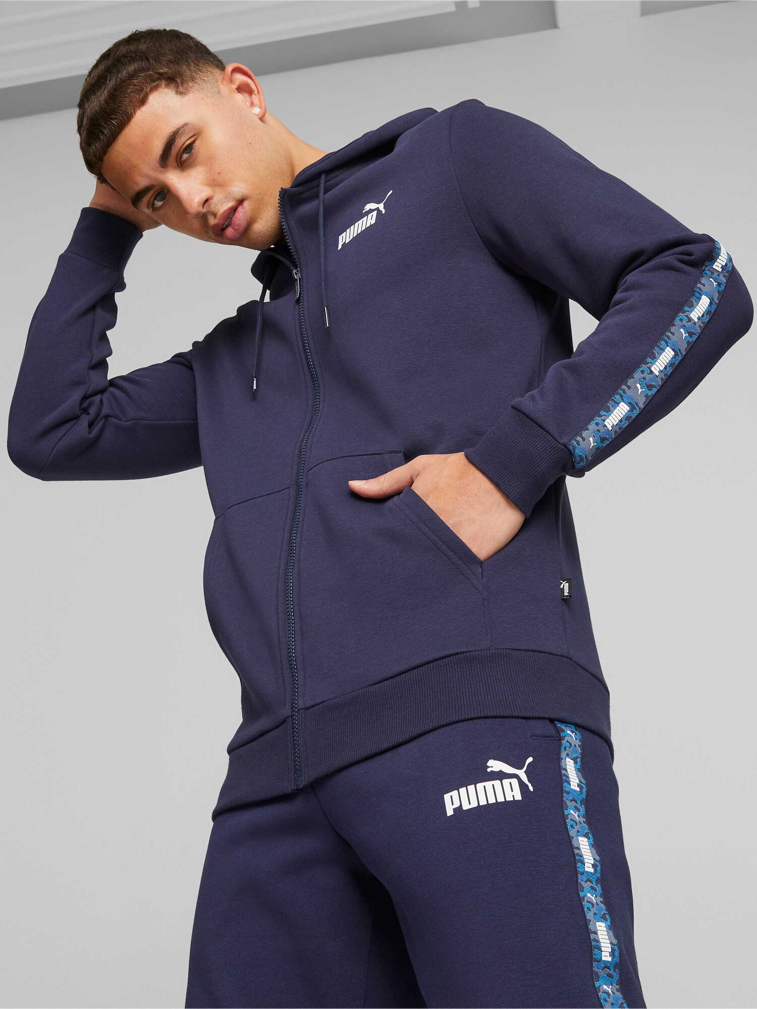 PUMA Суитшърт ESS TPAE CAMO FL