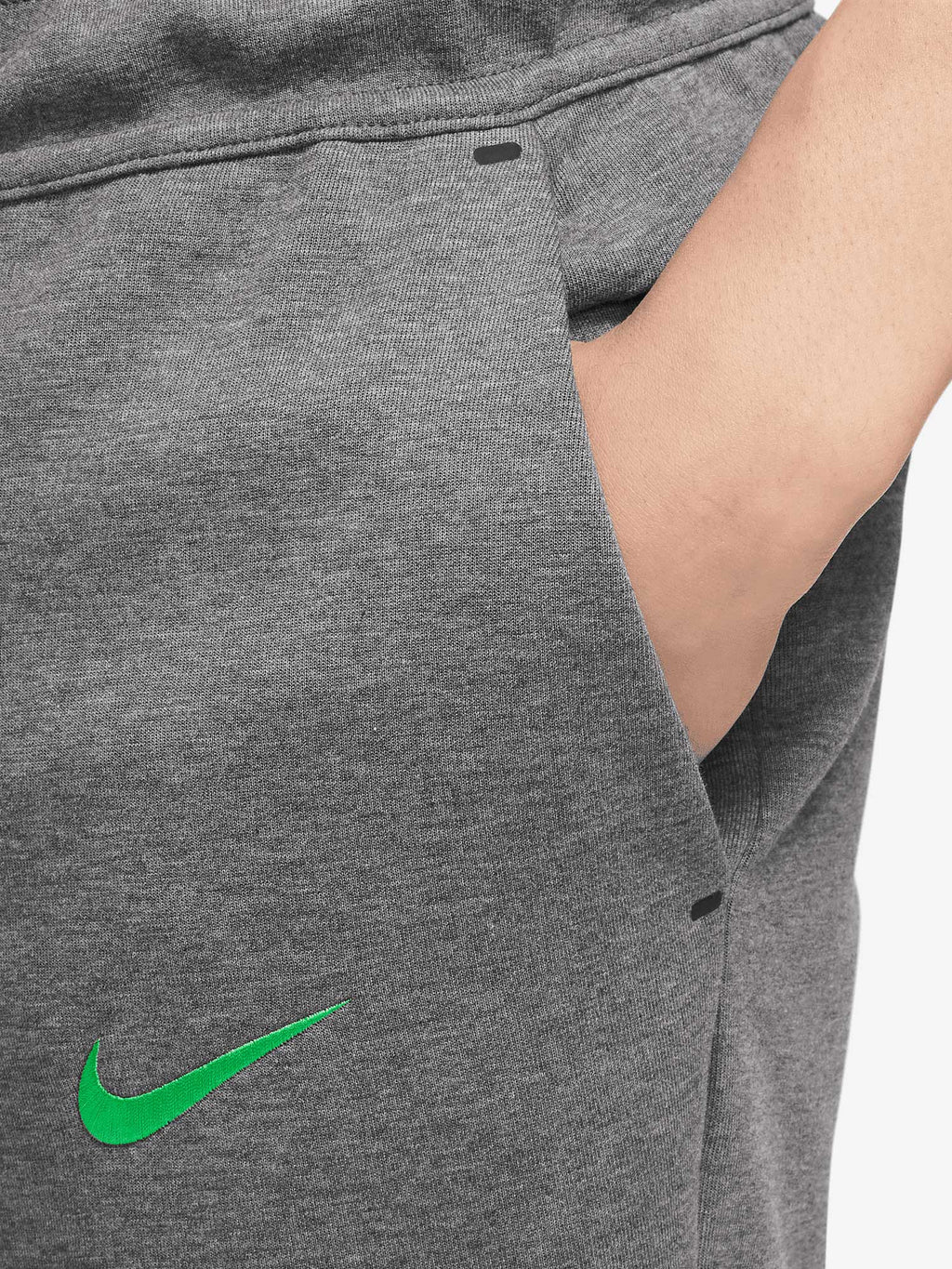 NIKE Спортно долнище LFC M NSW TCH FLC JGGR