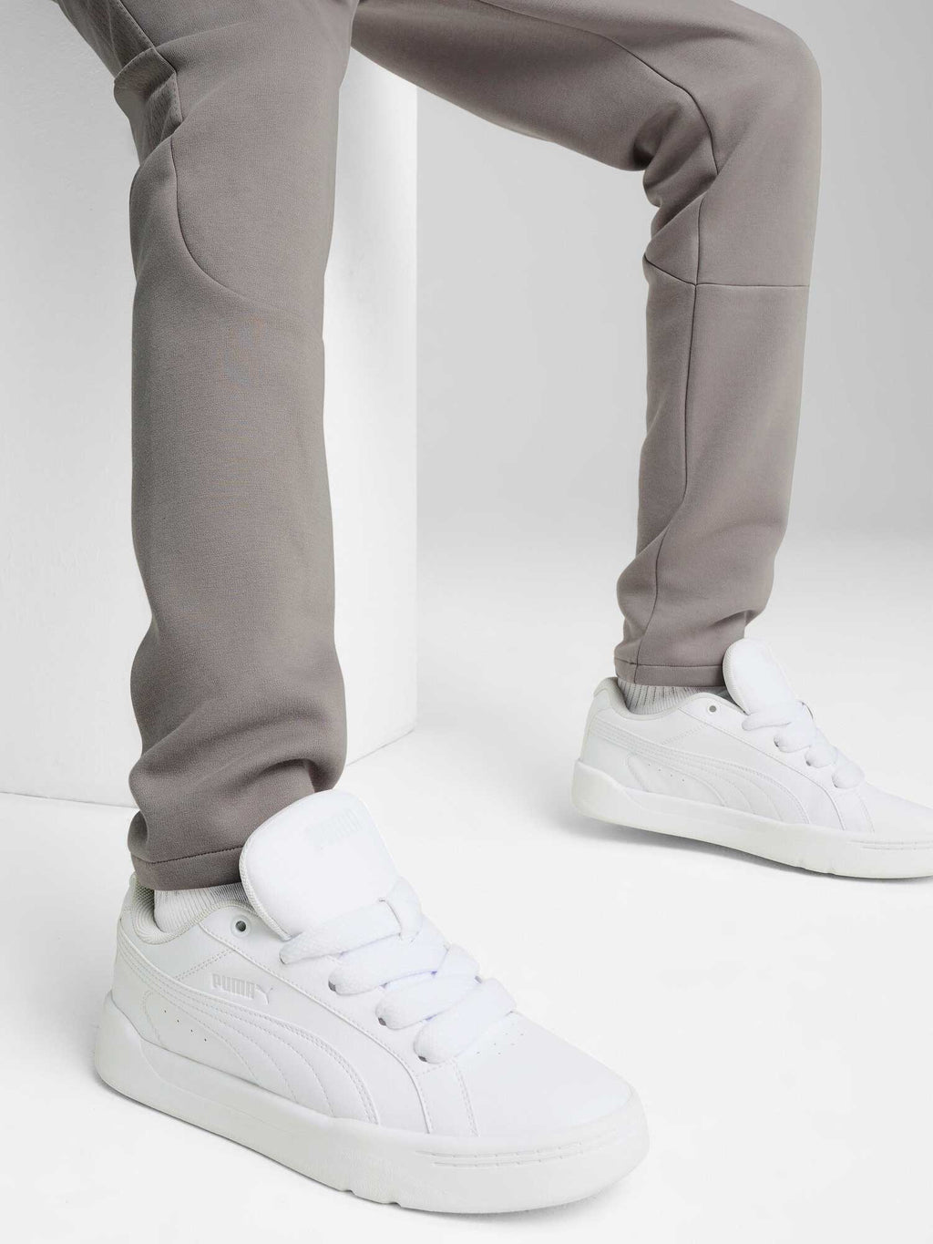 PUMA Спортно долнище EVOSTRIPE Pants DK op