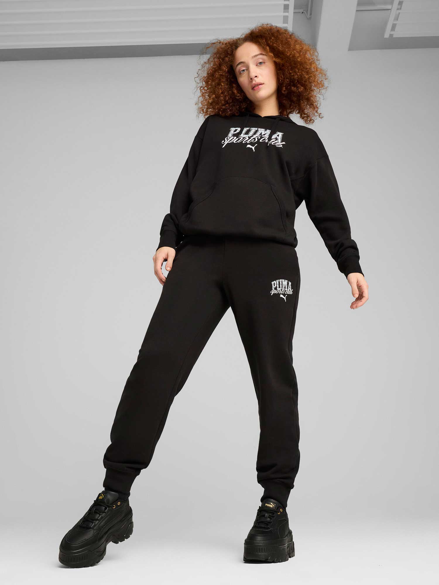 PUMA Спортно долнище SQUAD Sweatpants TR cl