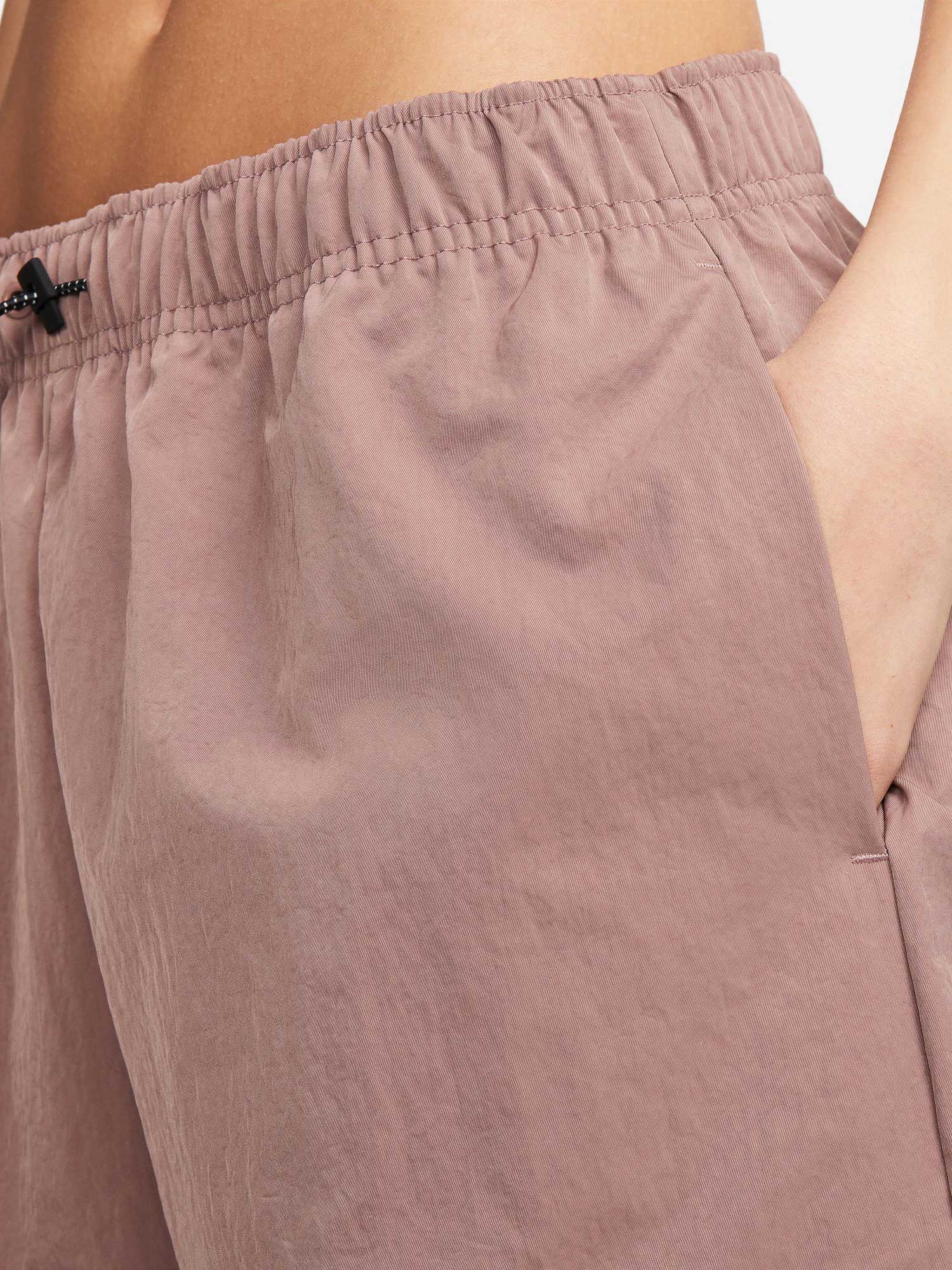 NIKE Спортно долнище W NSW ESSNTL WVN HR PNT CARGO