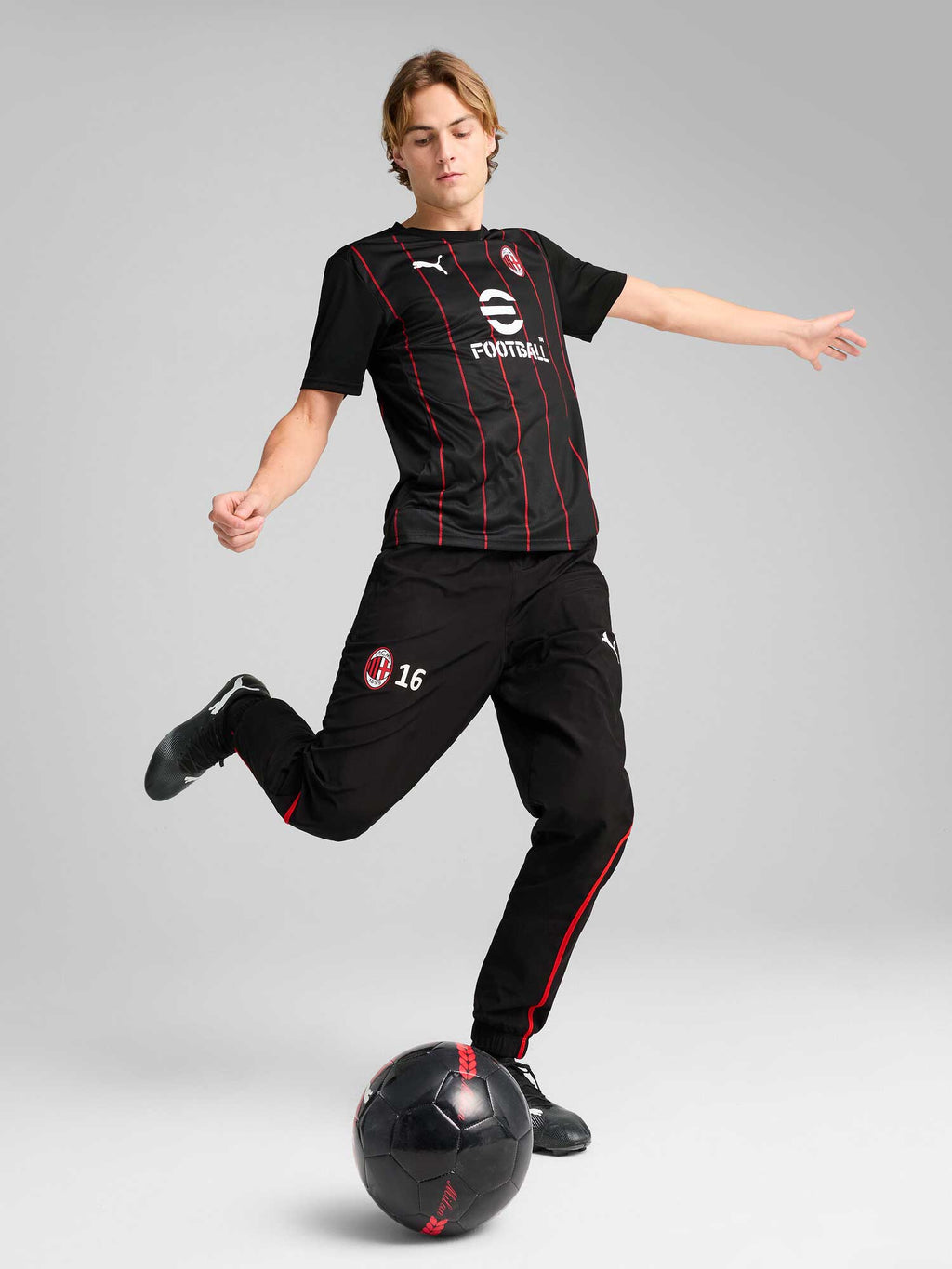 PUMA Тениска ACM Prematch SS Jersey