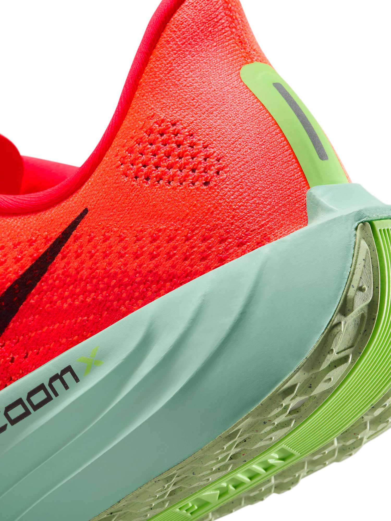 NIKE Обувки PEGASUS PLUS
