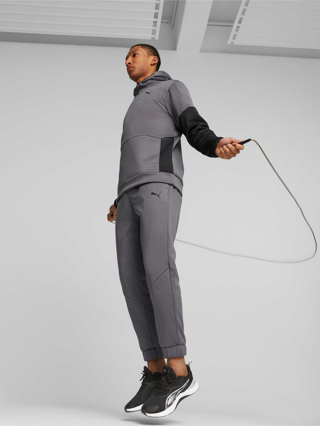 PUMA Спортно долнище TRAIN ALL DAY PWRFLEECE JOGGER