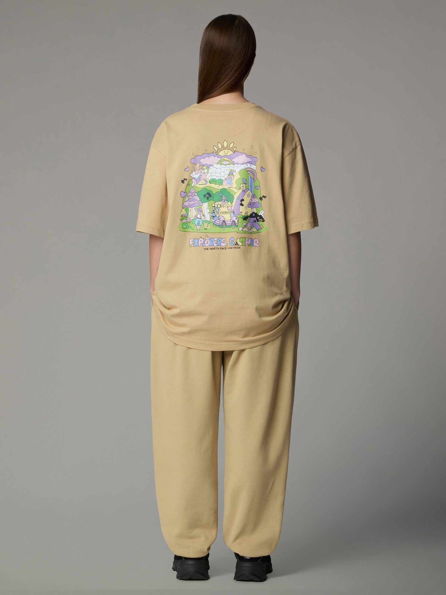 THE NORTH FACE Тениска U SS MOUNTAIN CLEANUP OVERSIZED TEE
