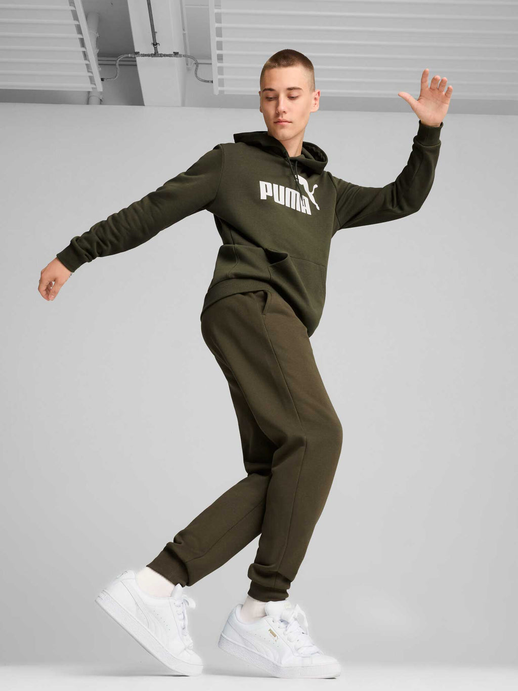PUMA Суитшърт ESS Big Logo Hoodie FL (s)