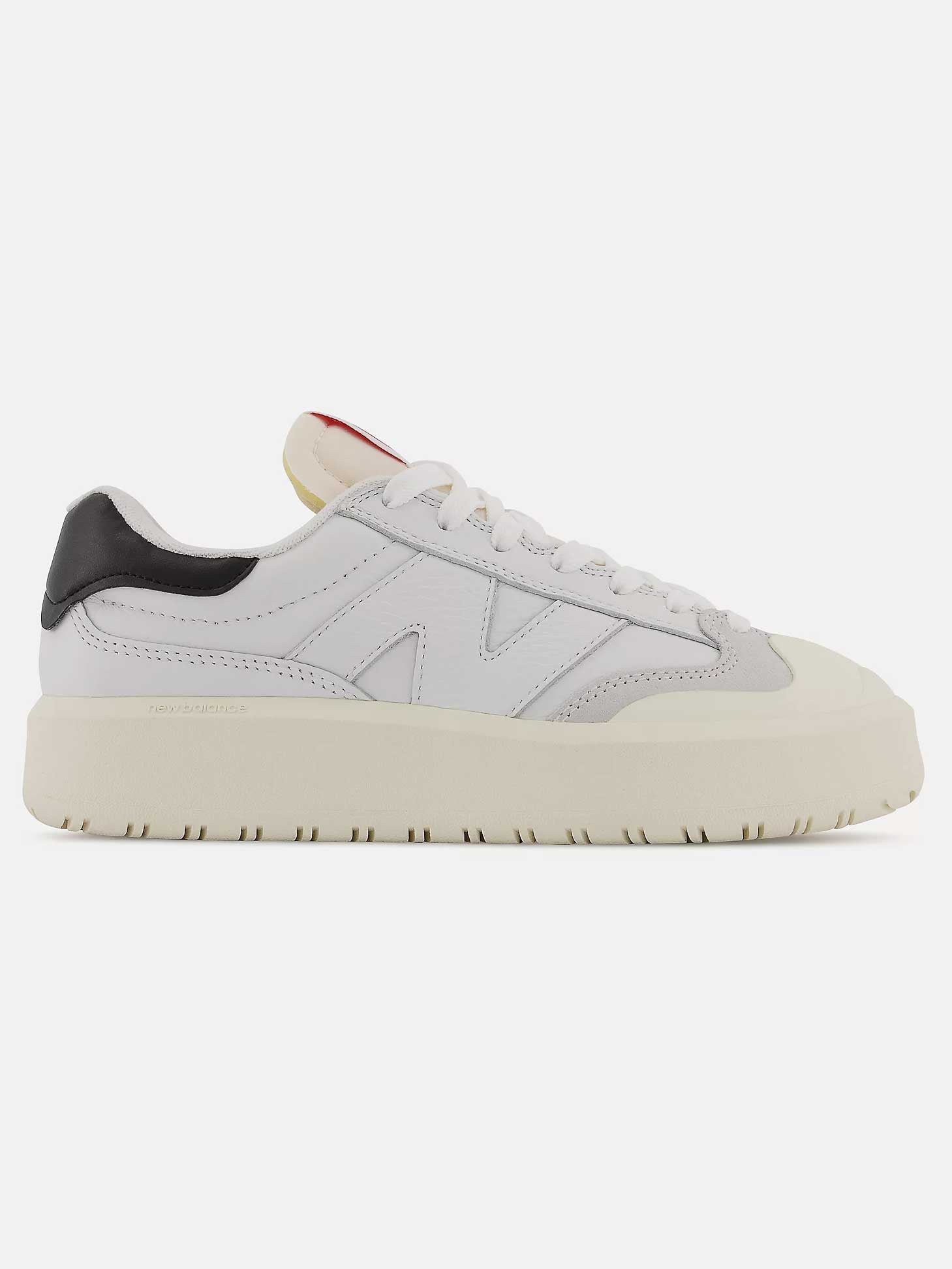 NEW BALANCE Обувки CT302