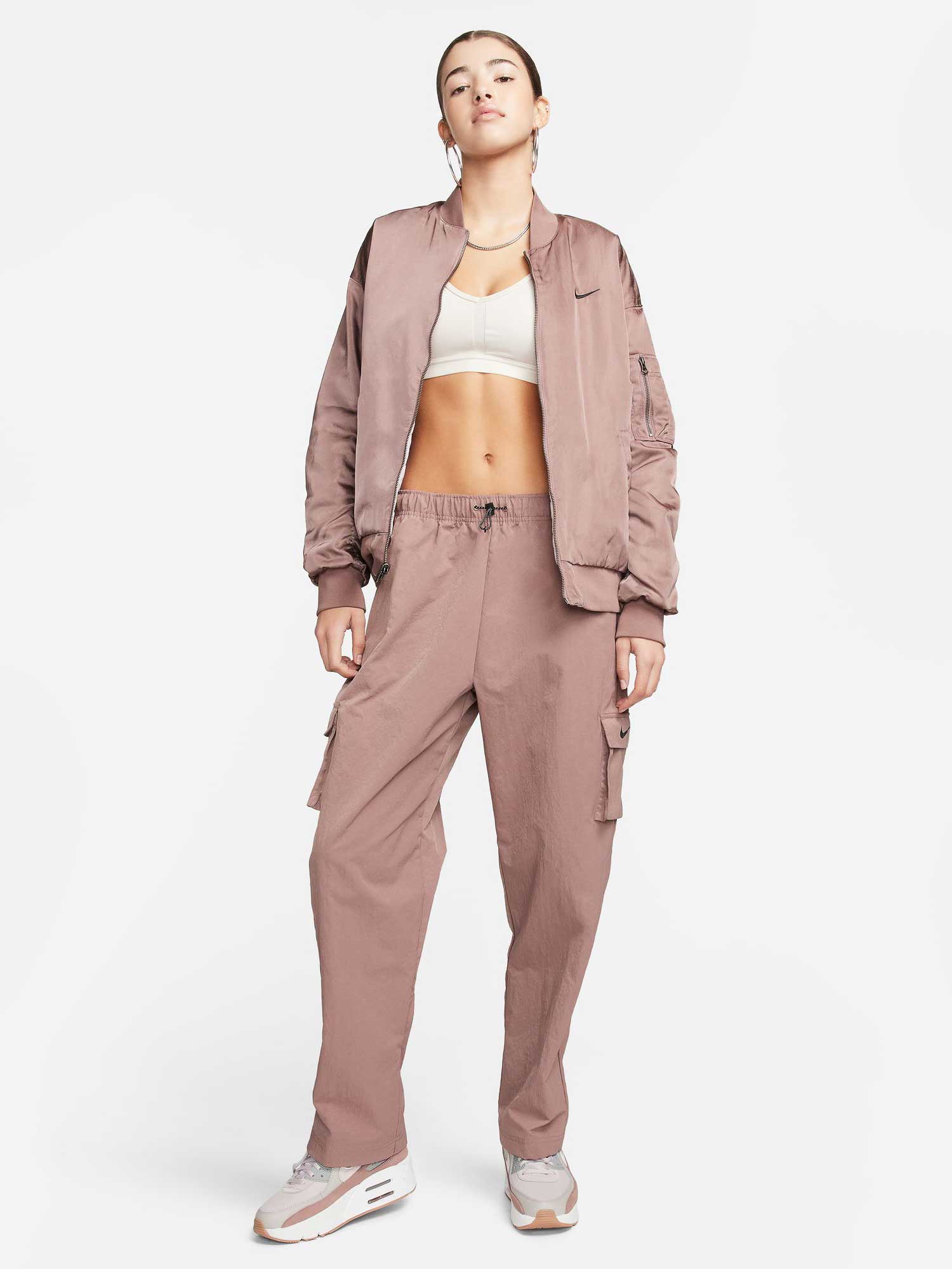 NIKE Спортно долнище W NSW ESSNTL WVN HR PNT CARGO