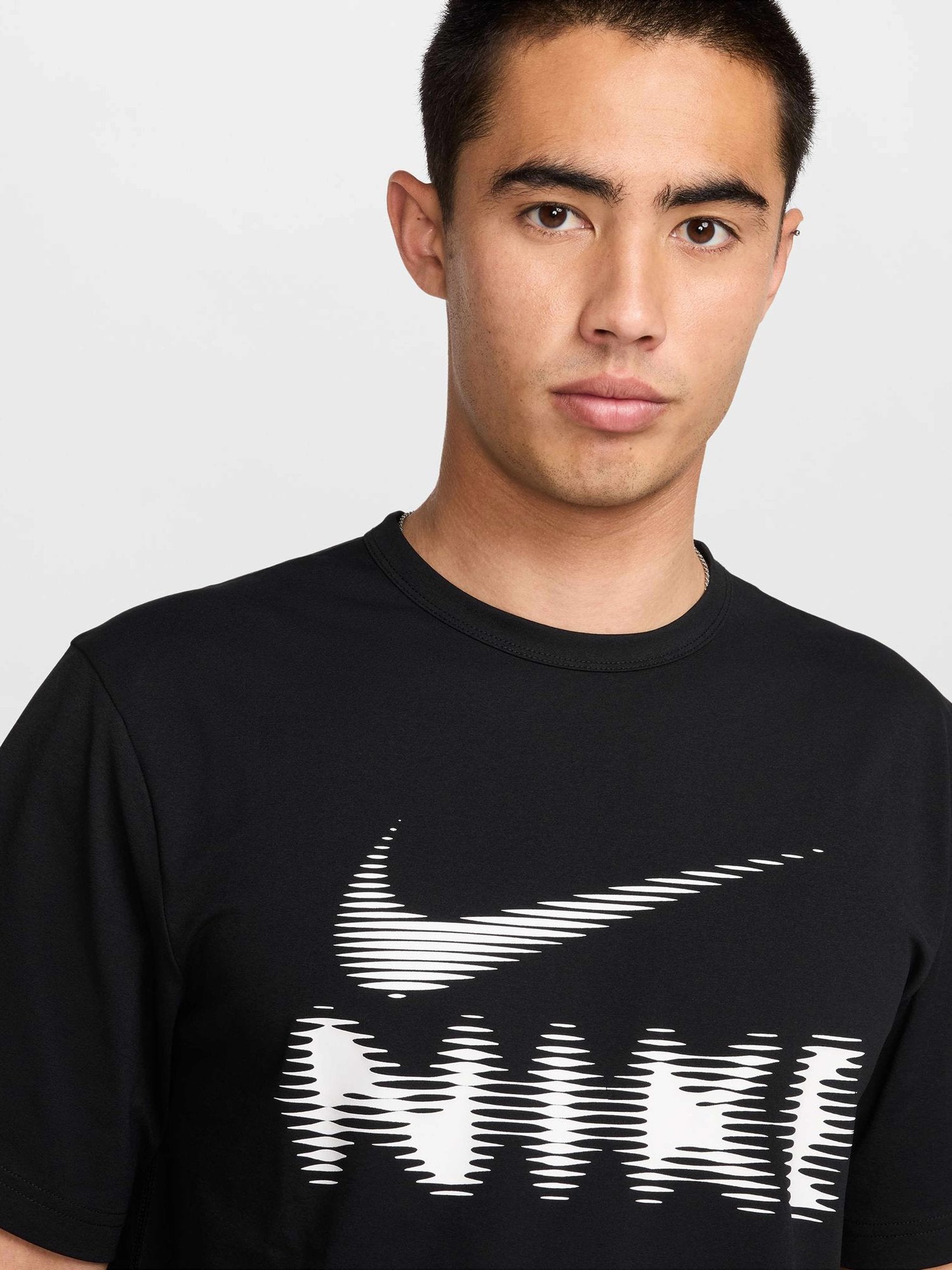 NIKE Тениска M NK DF UV HYVERSE GFX SS