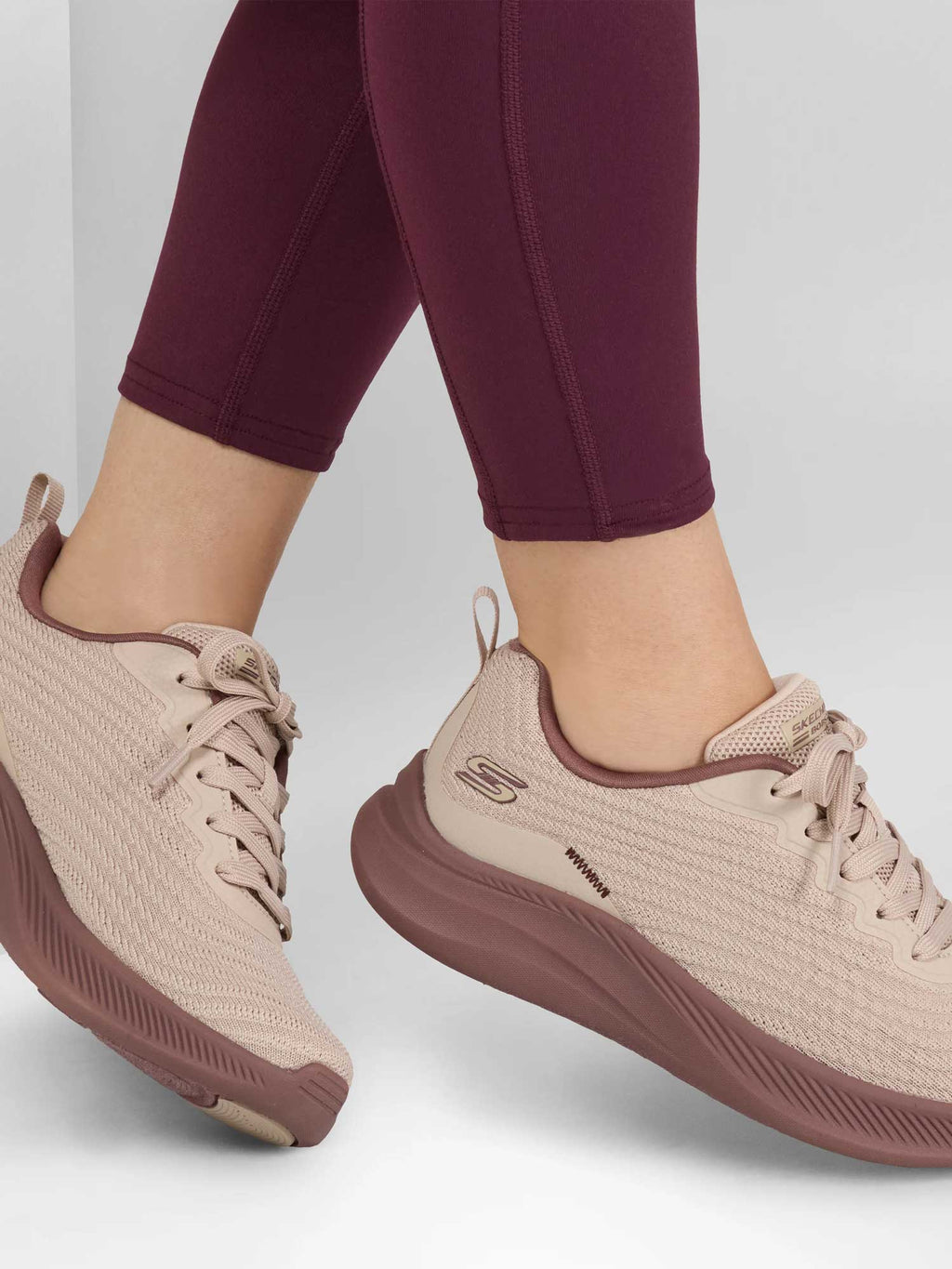 SKECHERS Обувки BOBS MODA FLEX-MELLOW DAWN