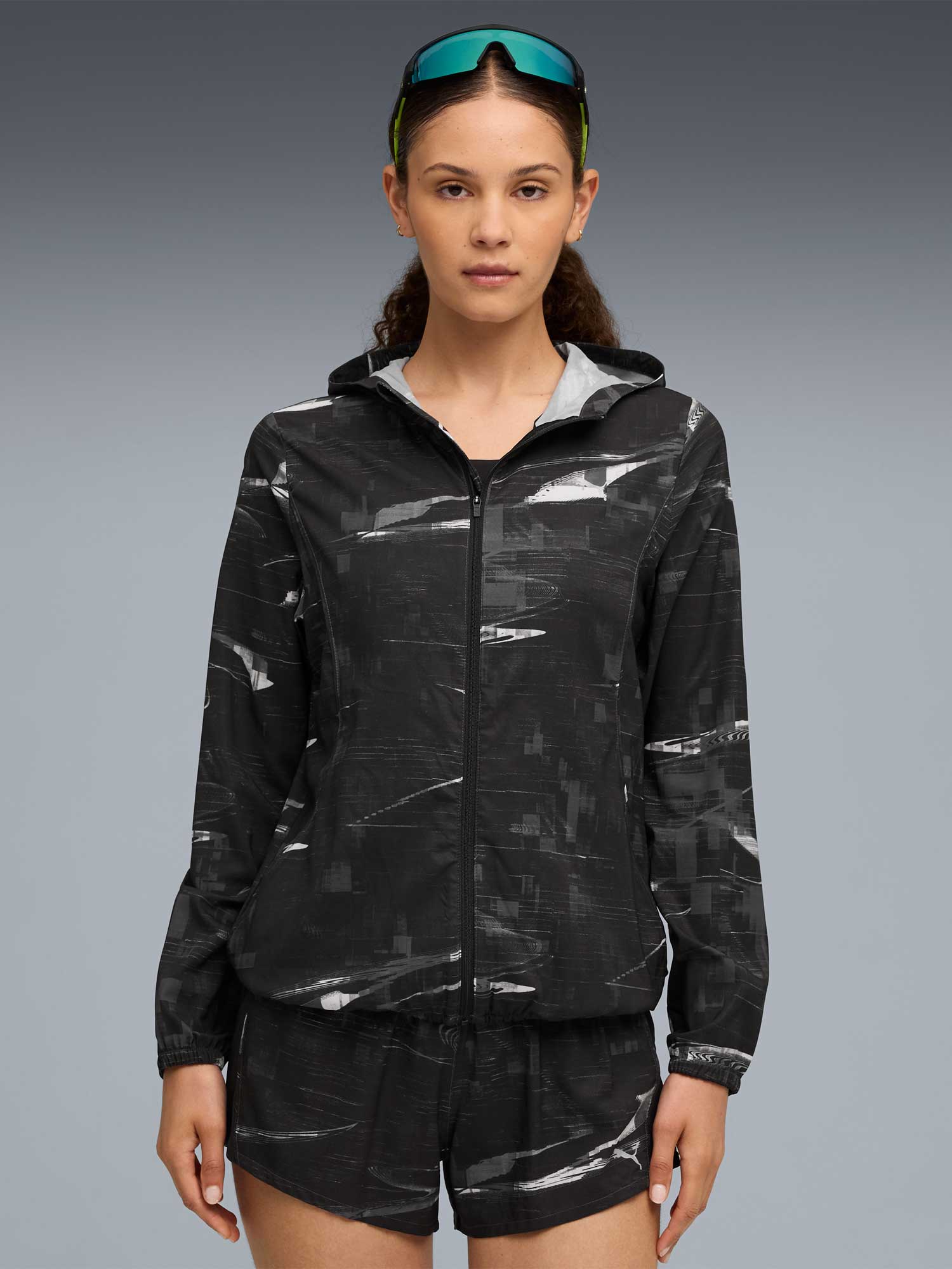 PUMA Ветровка W Run Velocity AOP Woven Jacket