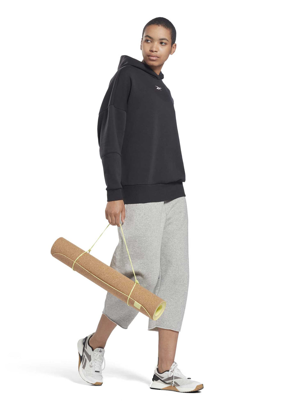 REEBOK Суитшърт Studio Recycled Oversize