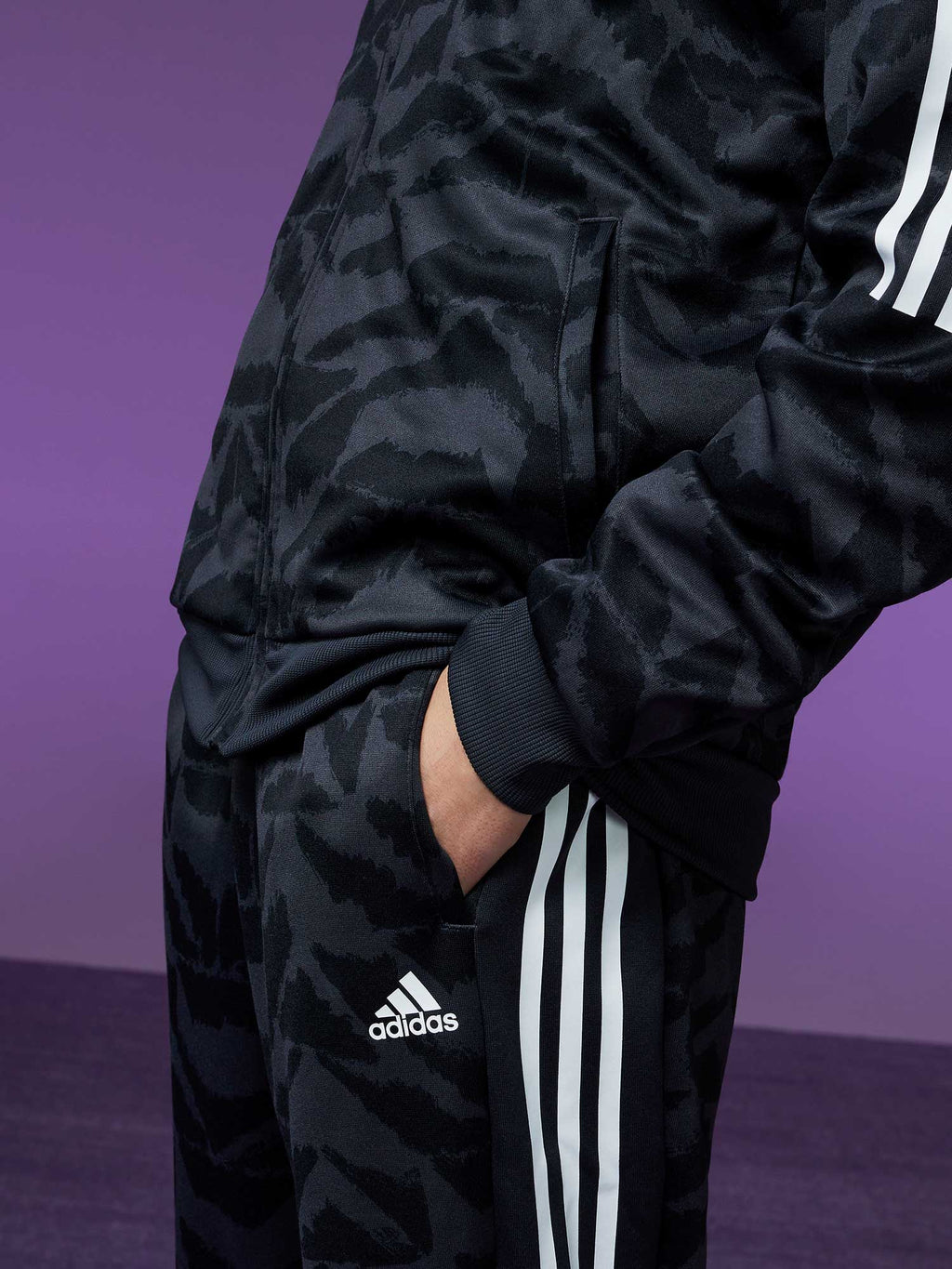 ADIDAS SPORTSWEAR Спортно горнище Tiro Suit-Up