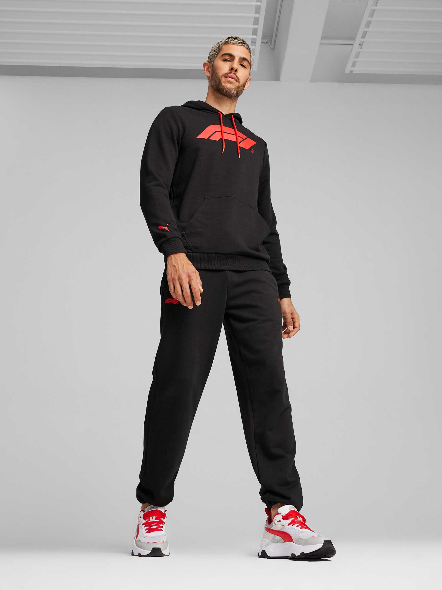 PUMA Спортно долнище F1 ESS Sweatpants