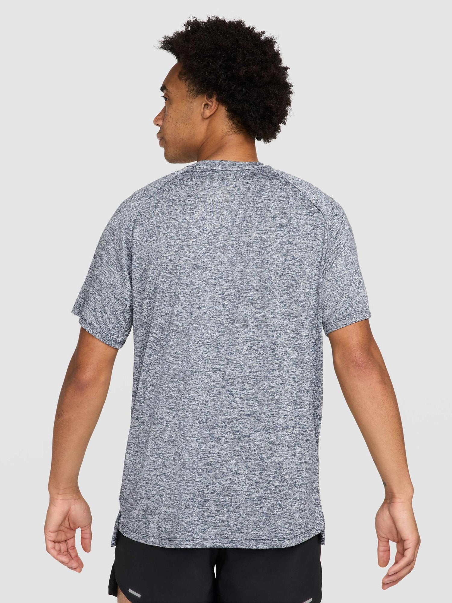 NIKE Тениска M NK DFADV STRIDE SS TOP