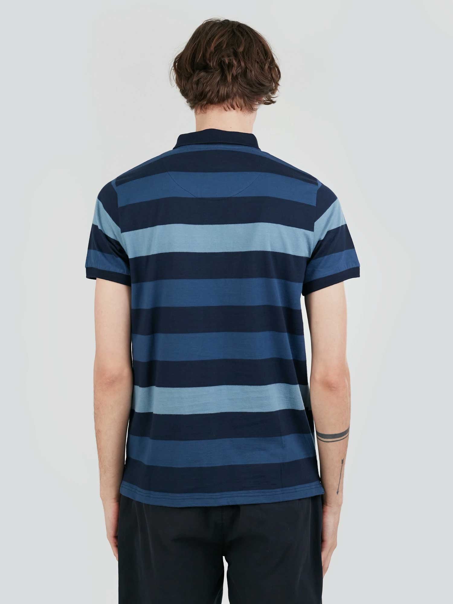 FUNDANGO Тениска Incognito Stripe