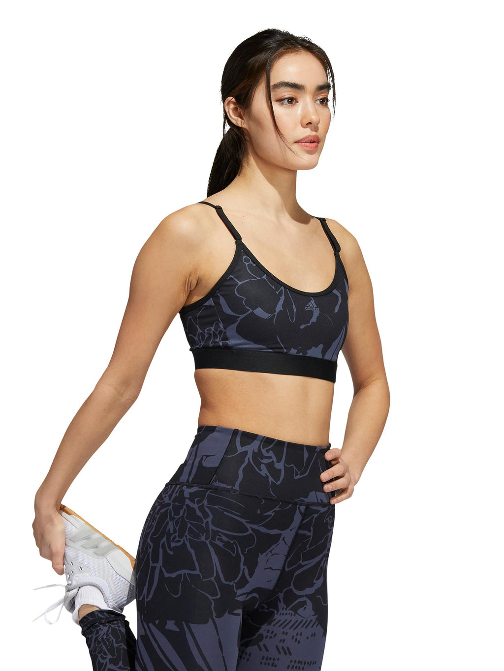 ADIDAS PERFORMANCE Спортен сутиен TRAIN LIGHT SUPPORT FLOWER