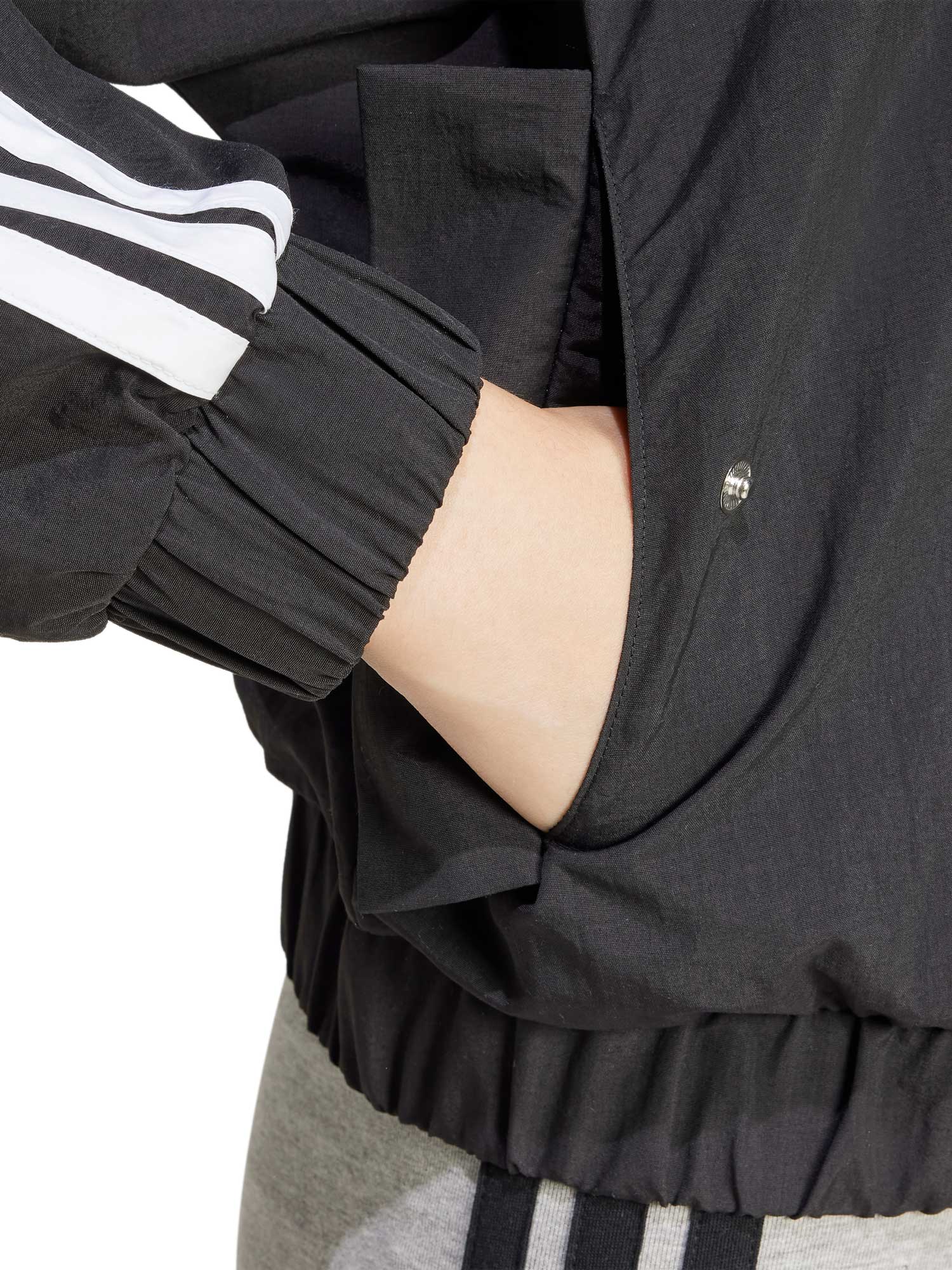 ADIDAS SPORTSWEAR Ветровка Essentials 3-Stripes Lifestyle Woven