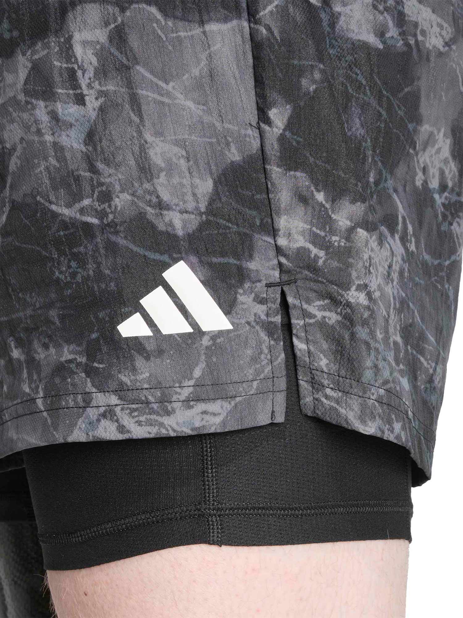ADIDAS PERFORMANCE Къси панталони Own The Run Spray Dye 2-In-1 Short