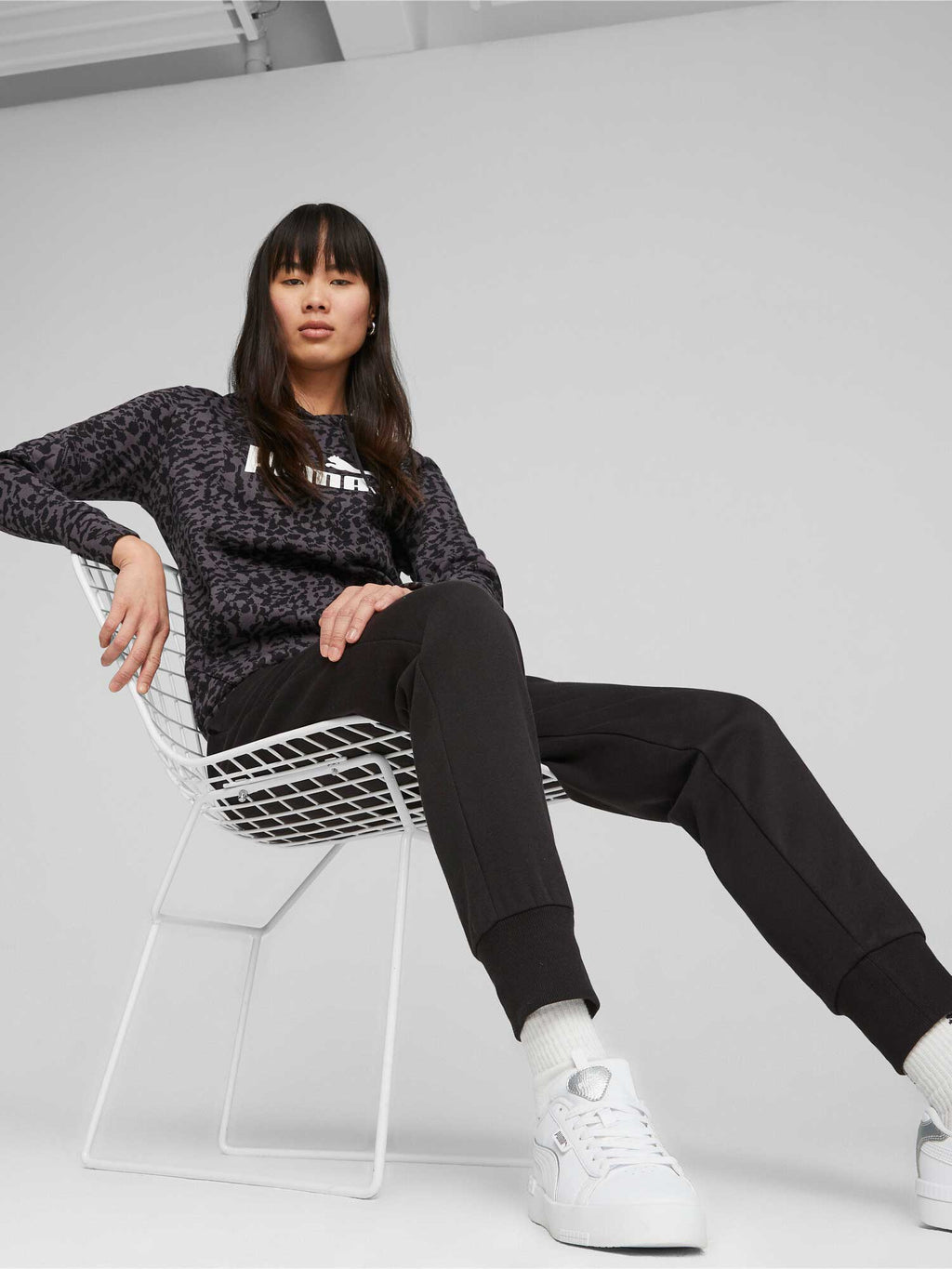 PUMA Спортно долнище ESS+ ANIMAL