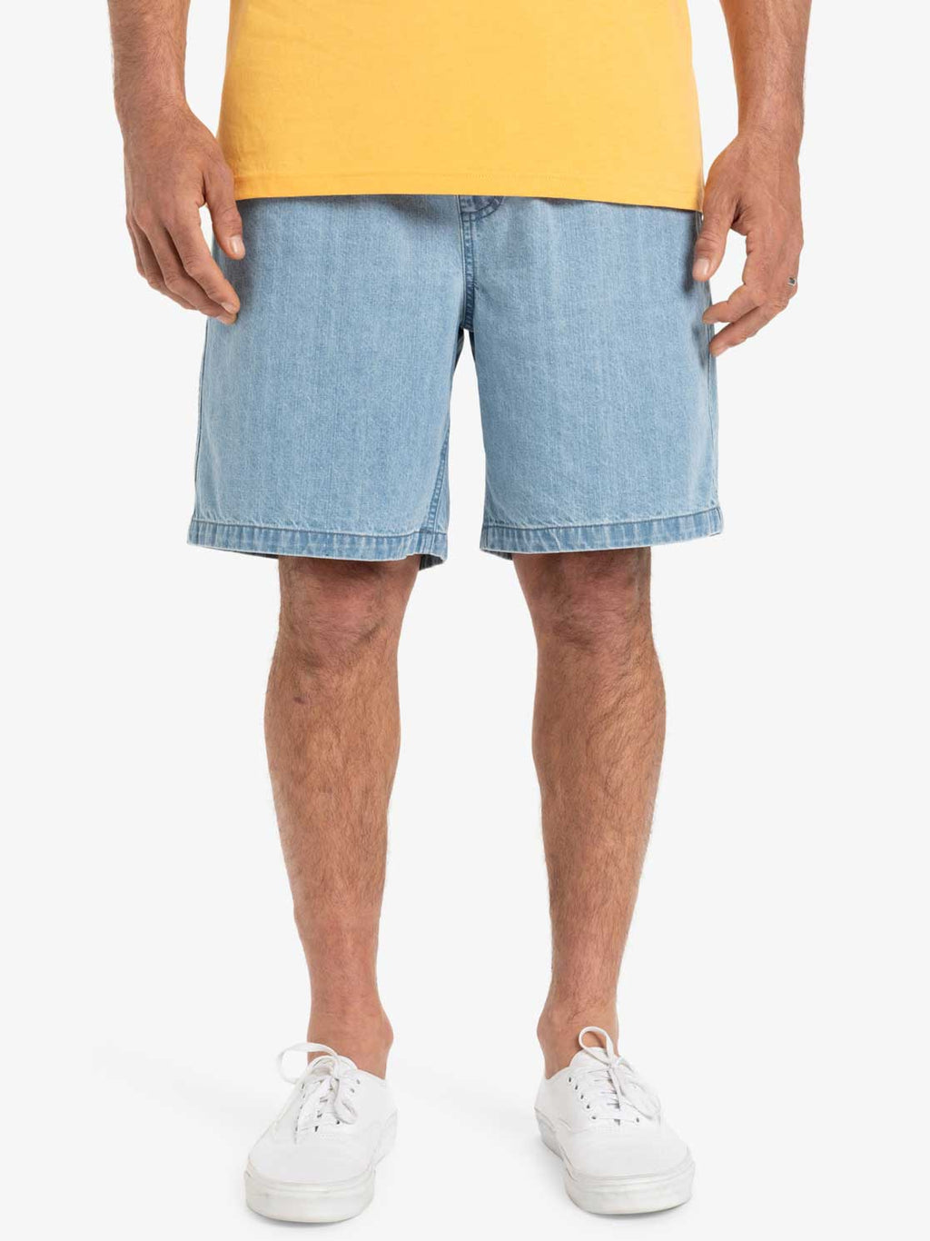 QUIKSILVER Къси панталони TAXER DENIM SHORT