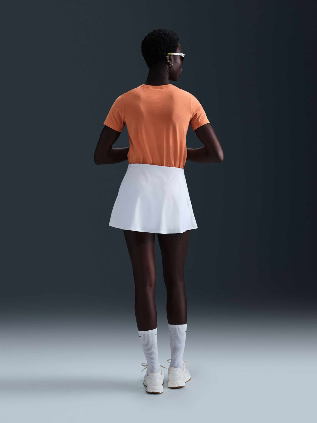 NIKE Тениска W NSW CLUB SS TEE ICN FTRA