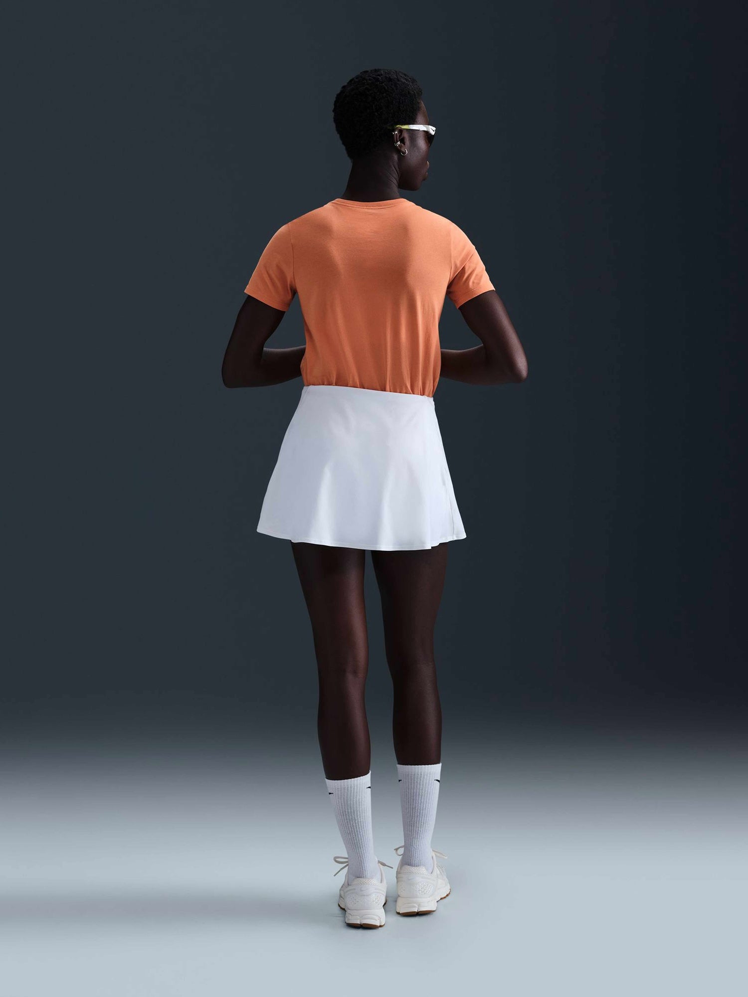 NIKE Тениска W NSW CLUB SS TEE ICN FTRA