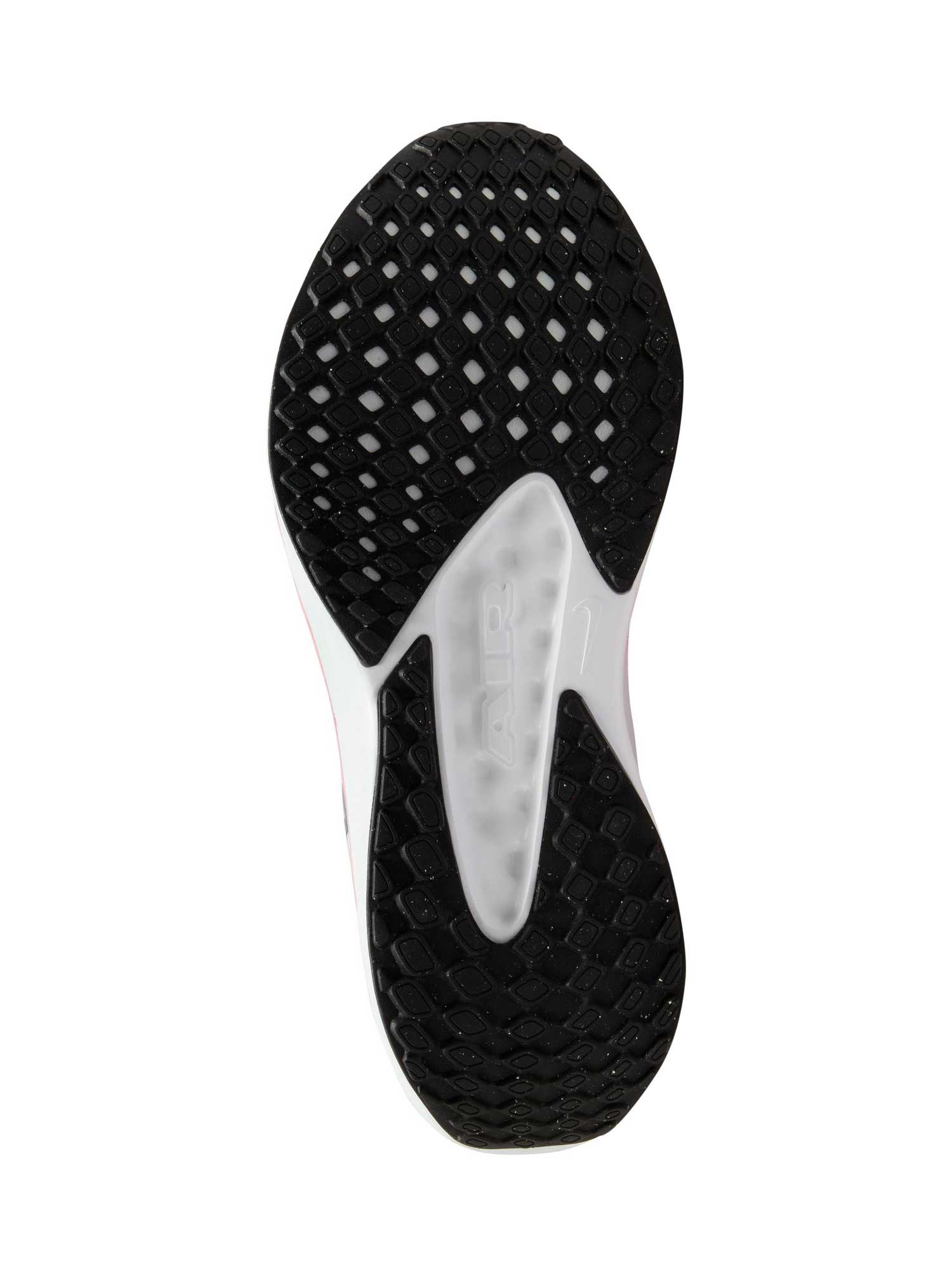 NIKE Обувки WMNS QUEST 6