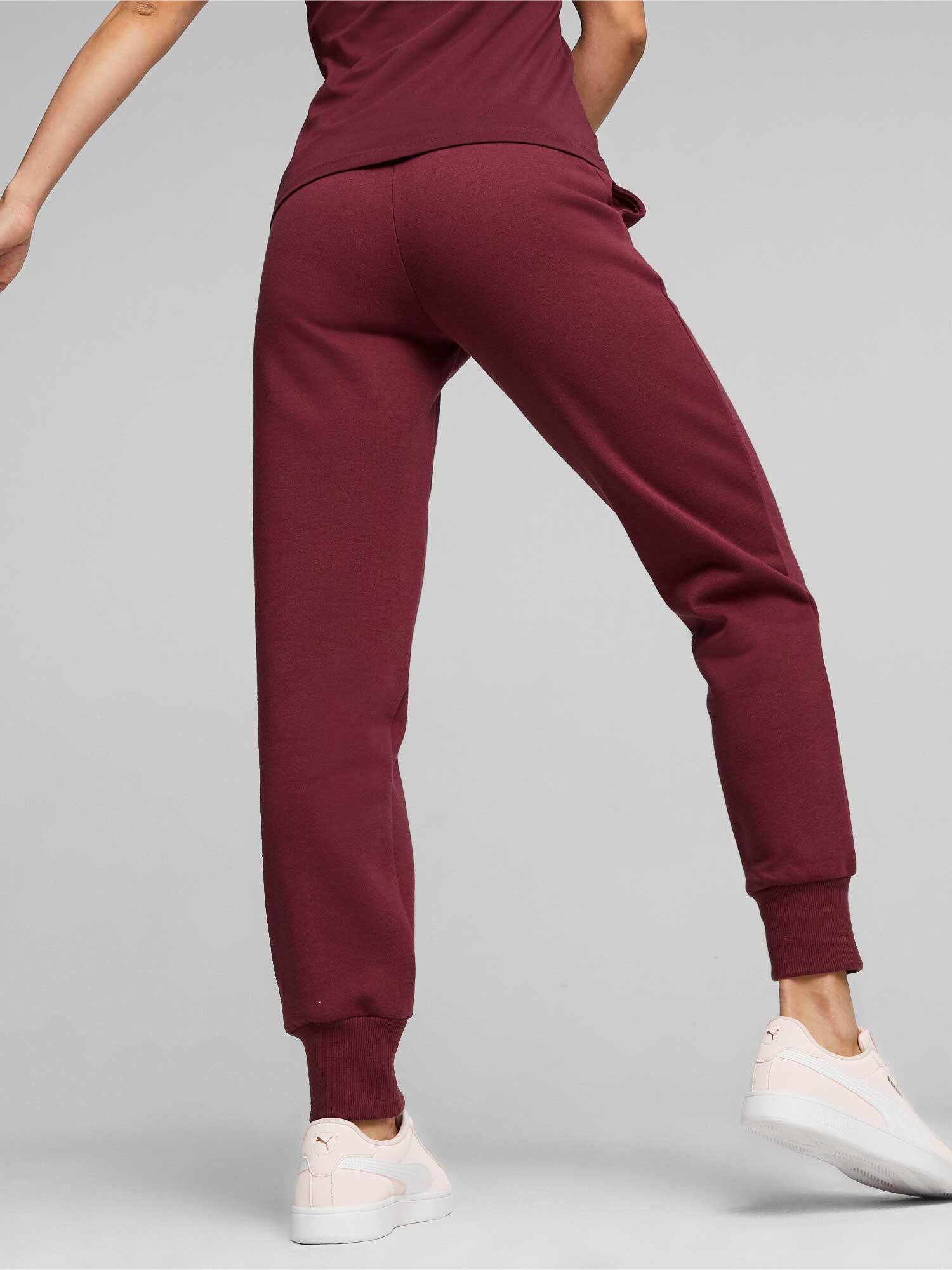 PUMA Спортно долнище ESS Sweatpants FL cl (s)