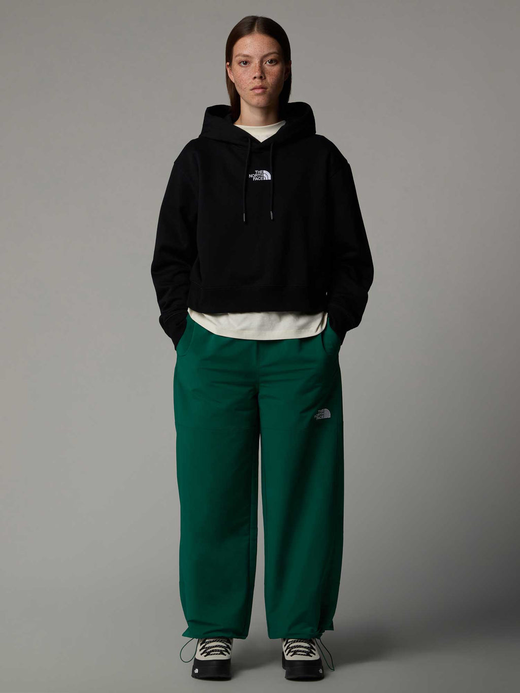 THE NORTH FACE Суитшърт W ESSENTIAL CROP HOODIE