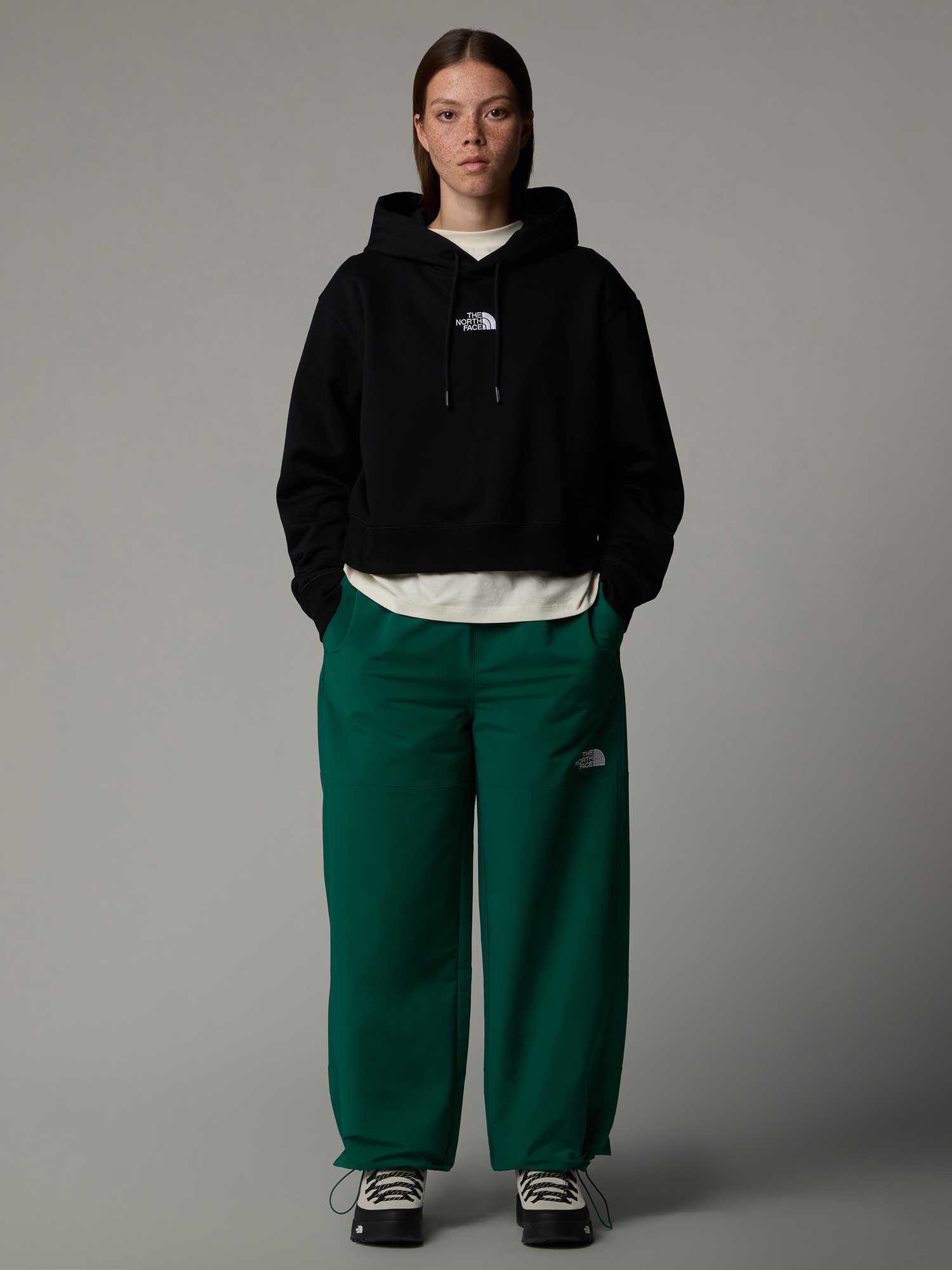 THE NORTH FACE Суитшърт W ESSENTIAL CROP HOODIE