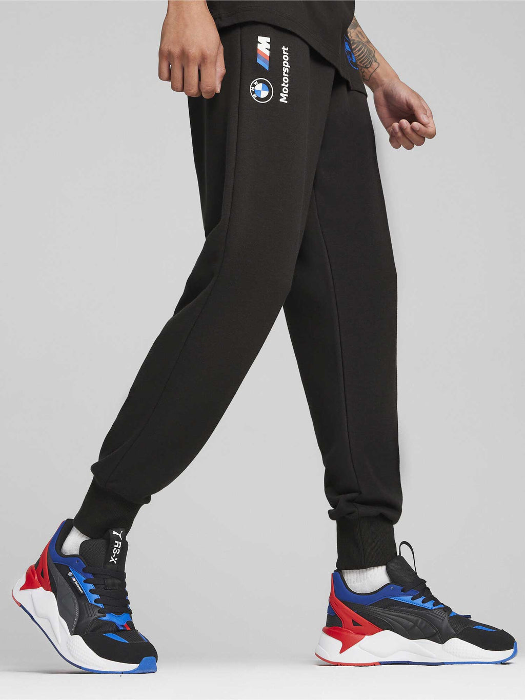 PUMA Спортно долнище BMW MMS ESS Sweat Pants FT