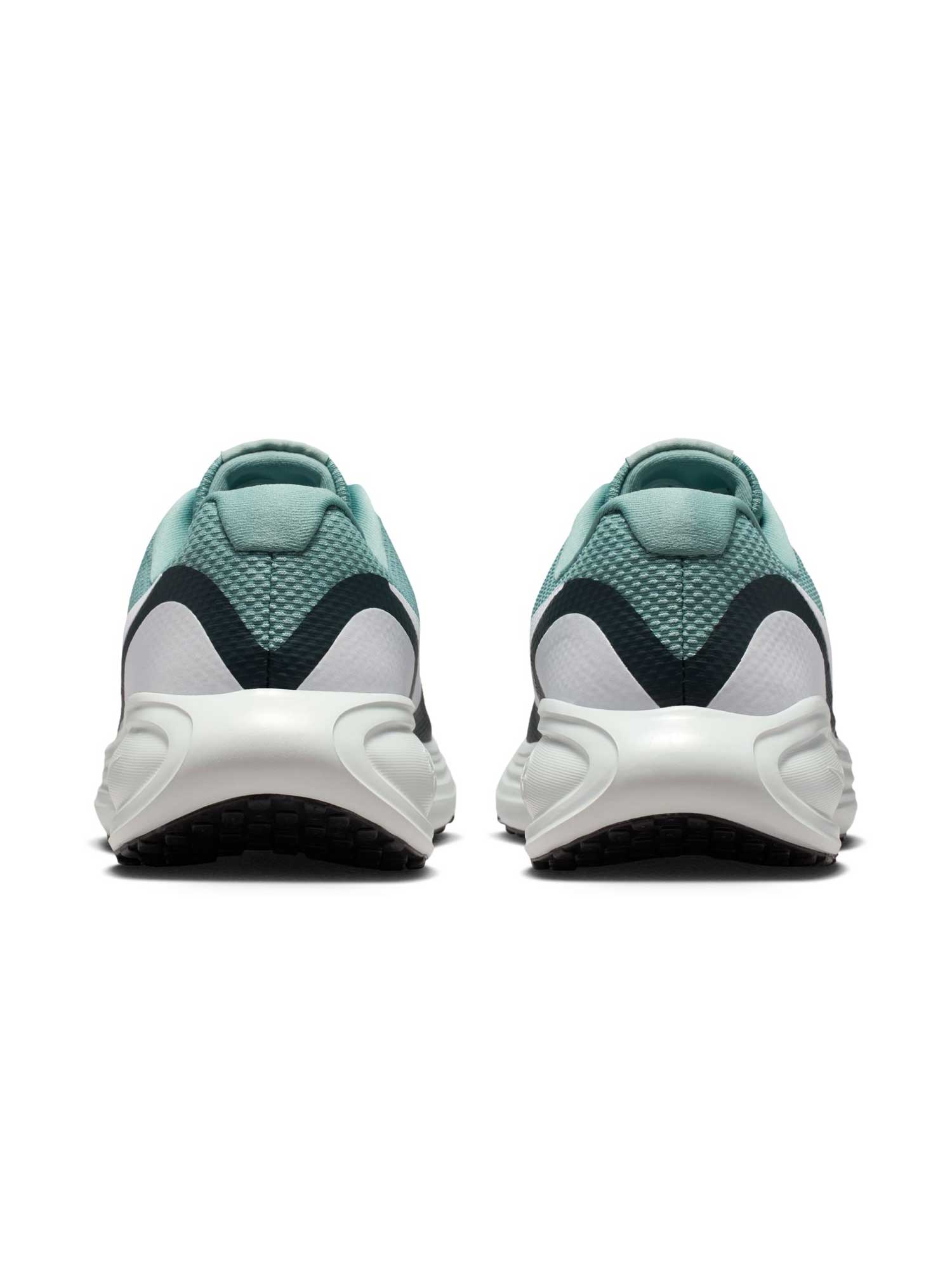 NIKE Обувки REVOLUTION 8