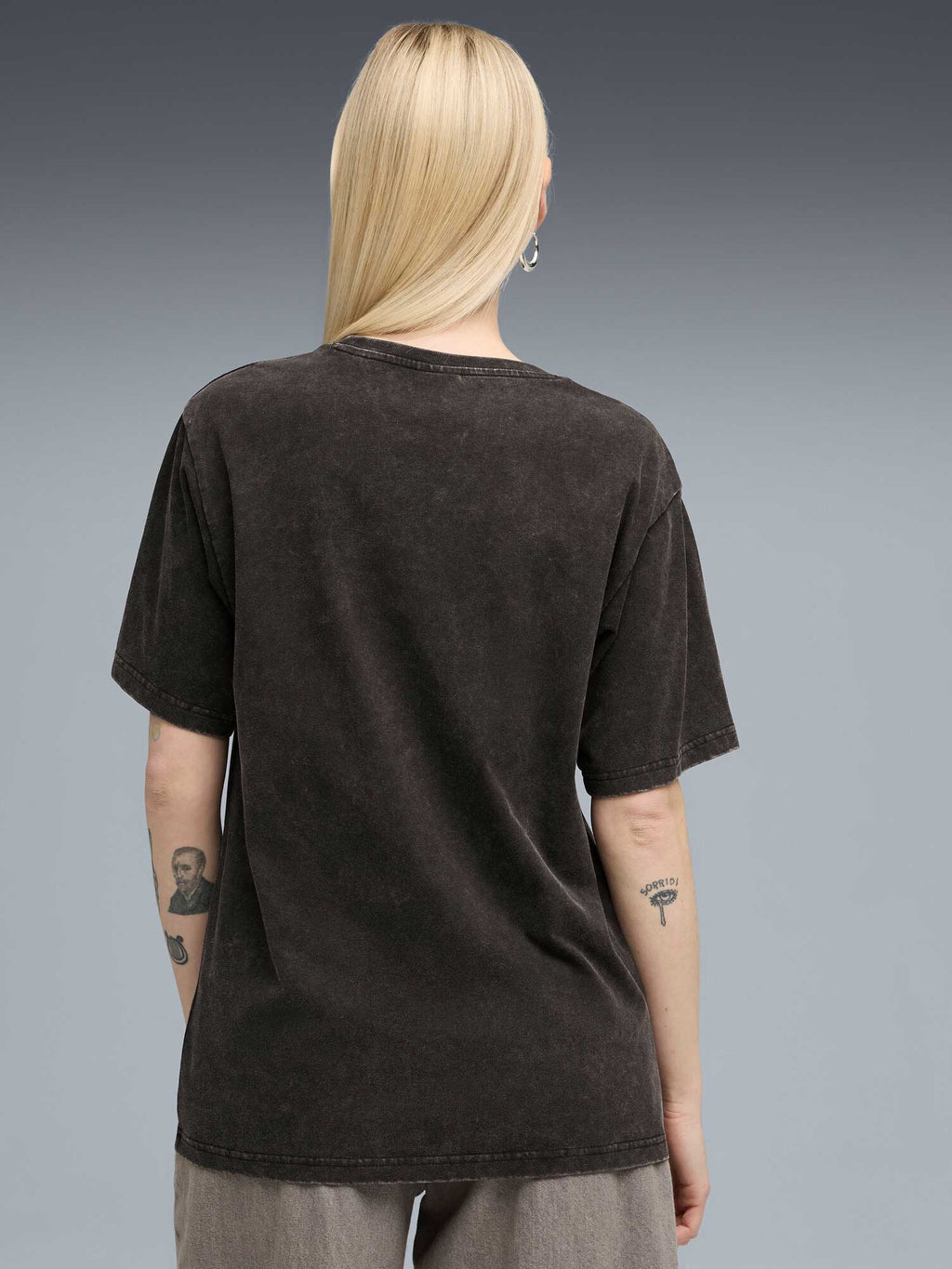 PUMA Тениска ESS ELEVATED Relaxed Wash Tee