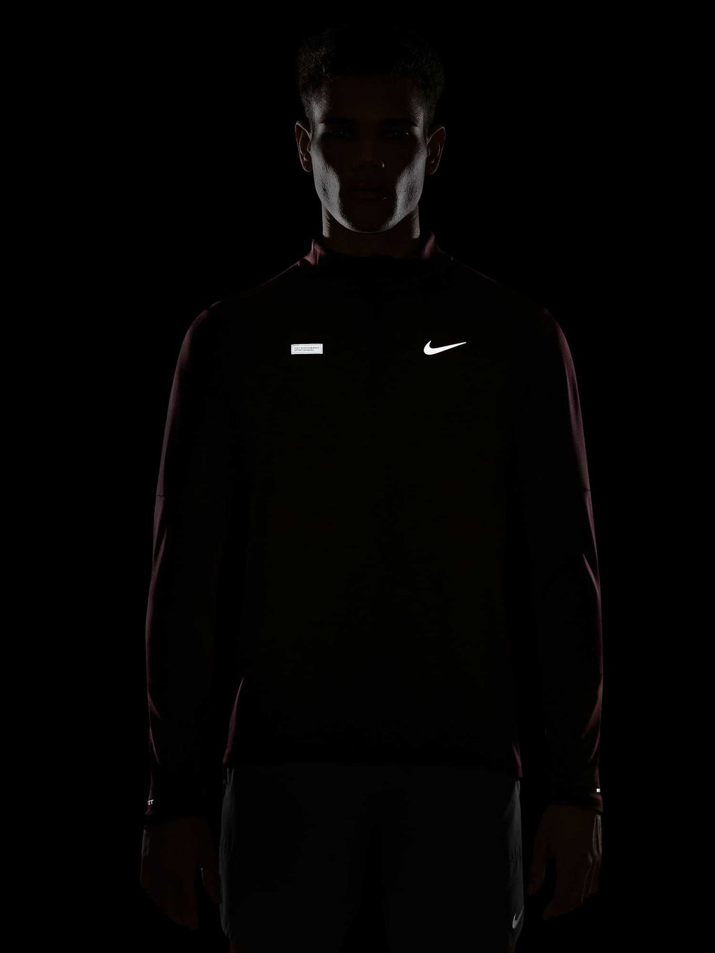 NIKE Блуза M NK DF ELMNT TOP HZ FLASH HBR